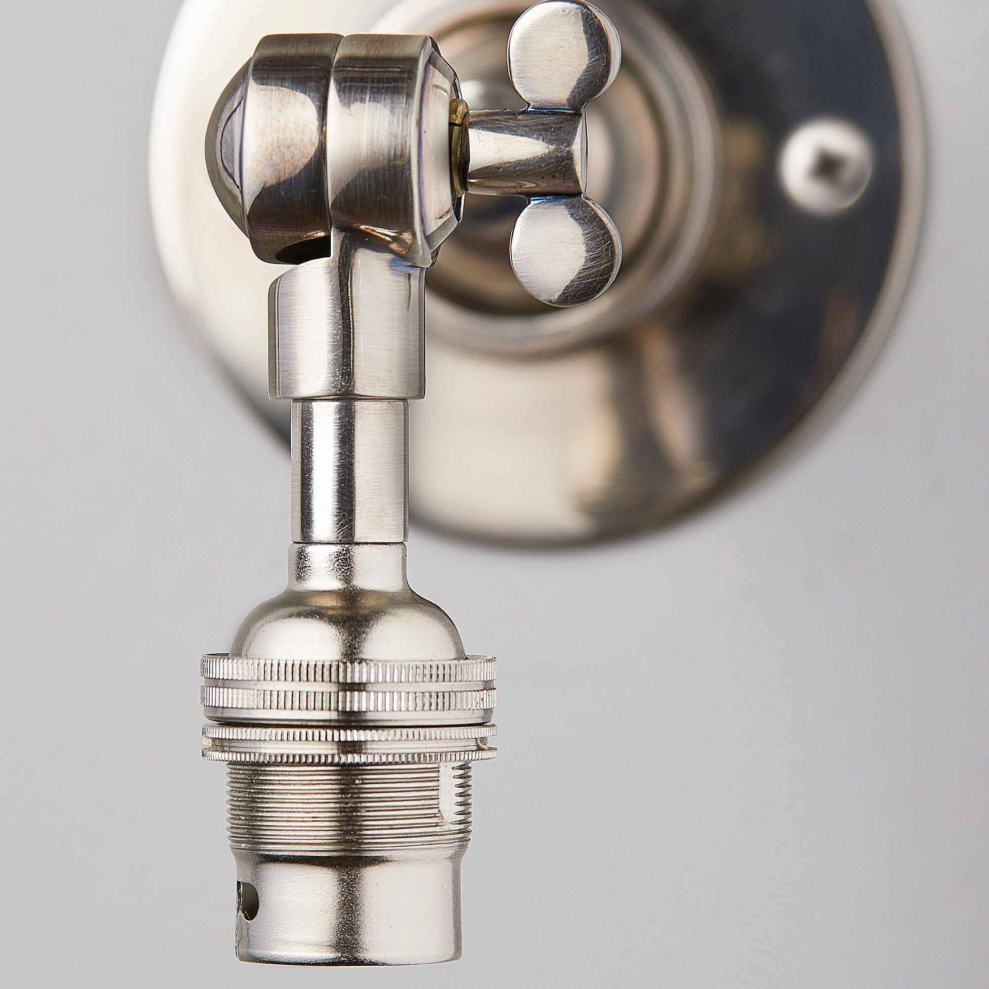 Mumford wall fitting in antique silver - Image 5