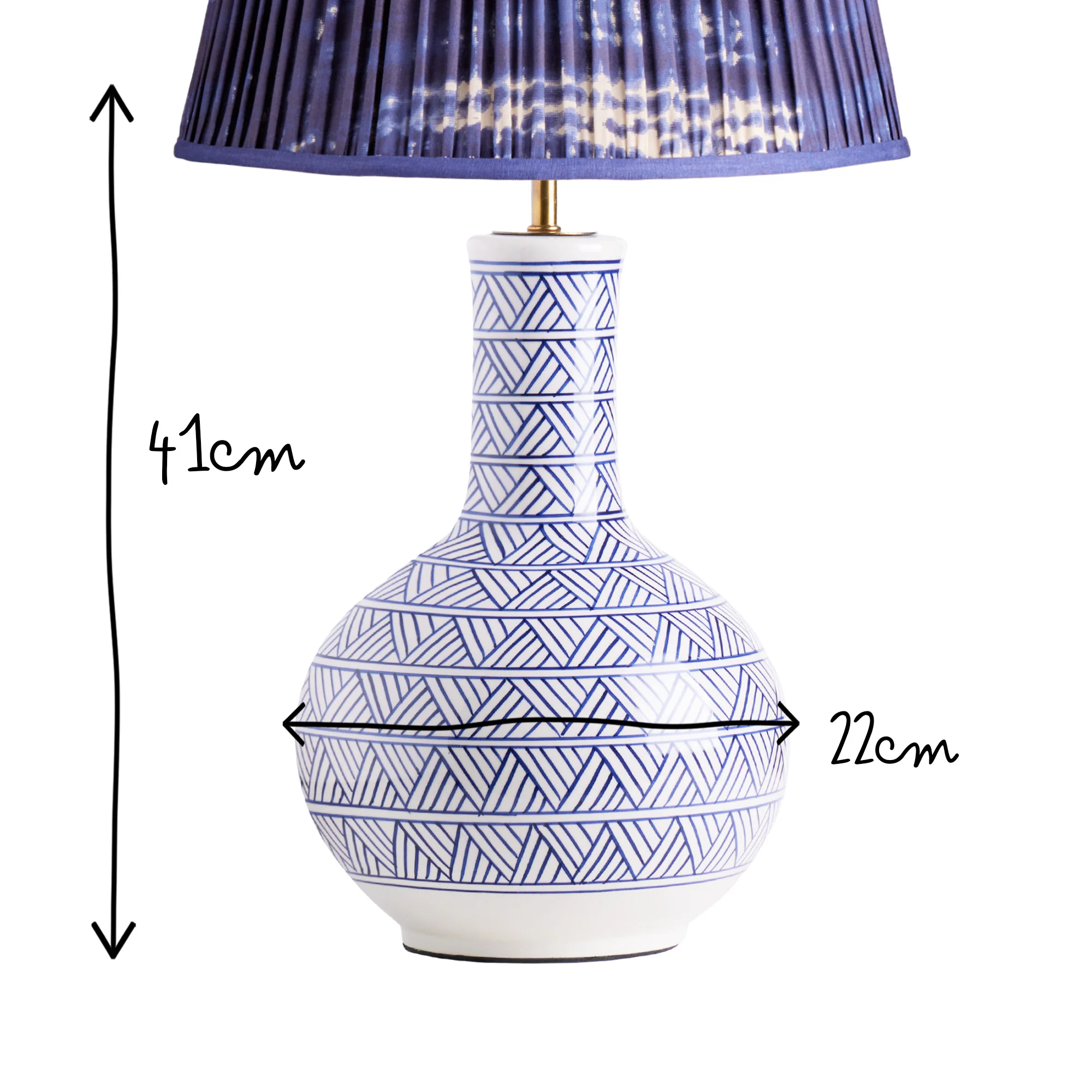 Nellie table lamp in blue and white - Image 12