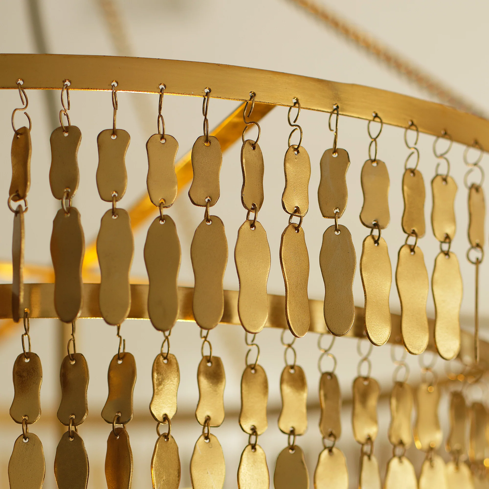 Nesma chandelier in antique brass - Image 8