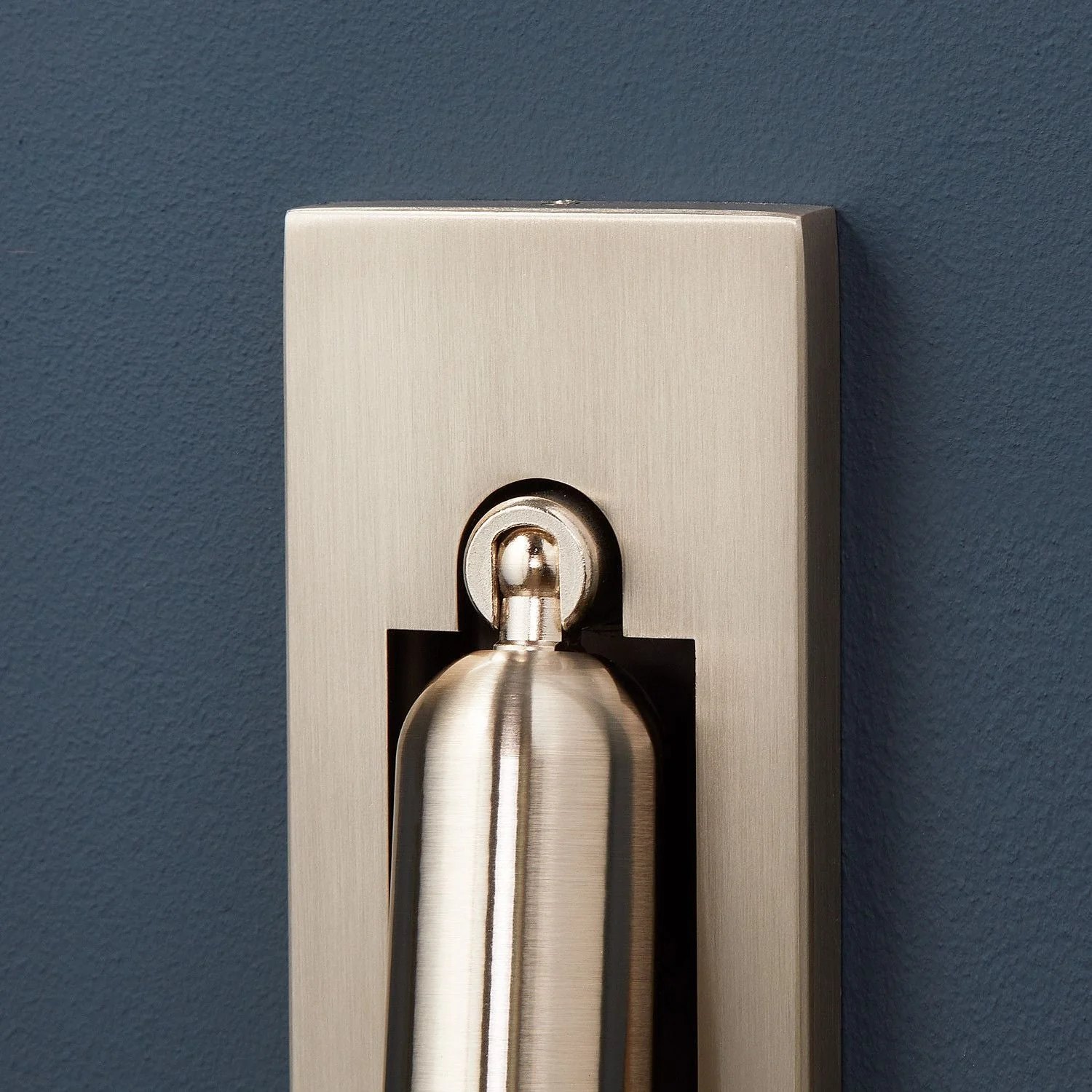 Niche wall light in antique silver - Image 4