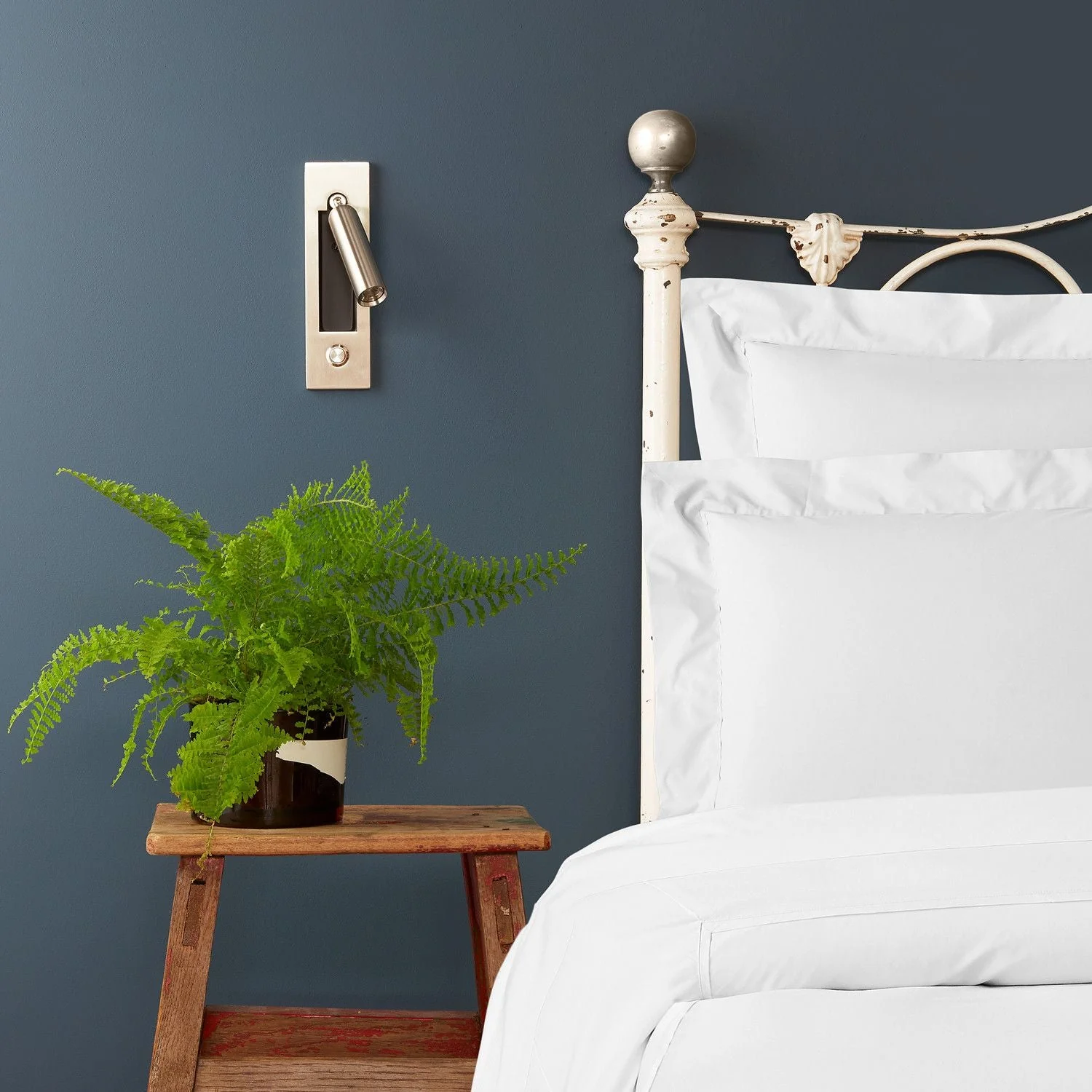 Niche wall light in antique silver - Image 8