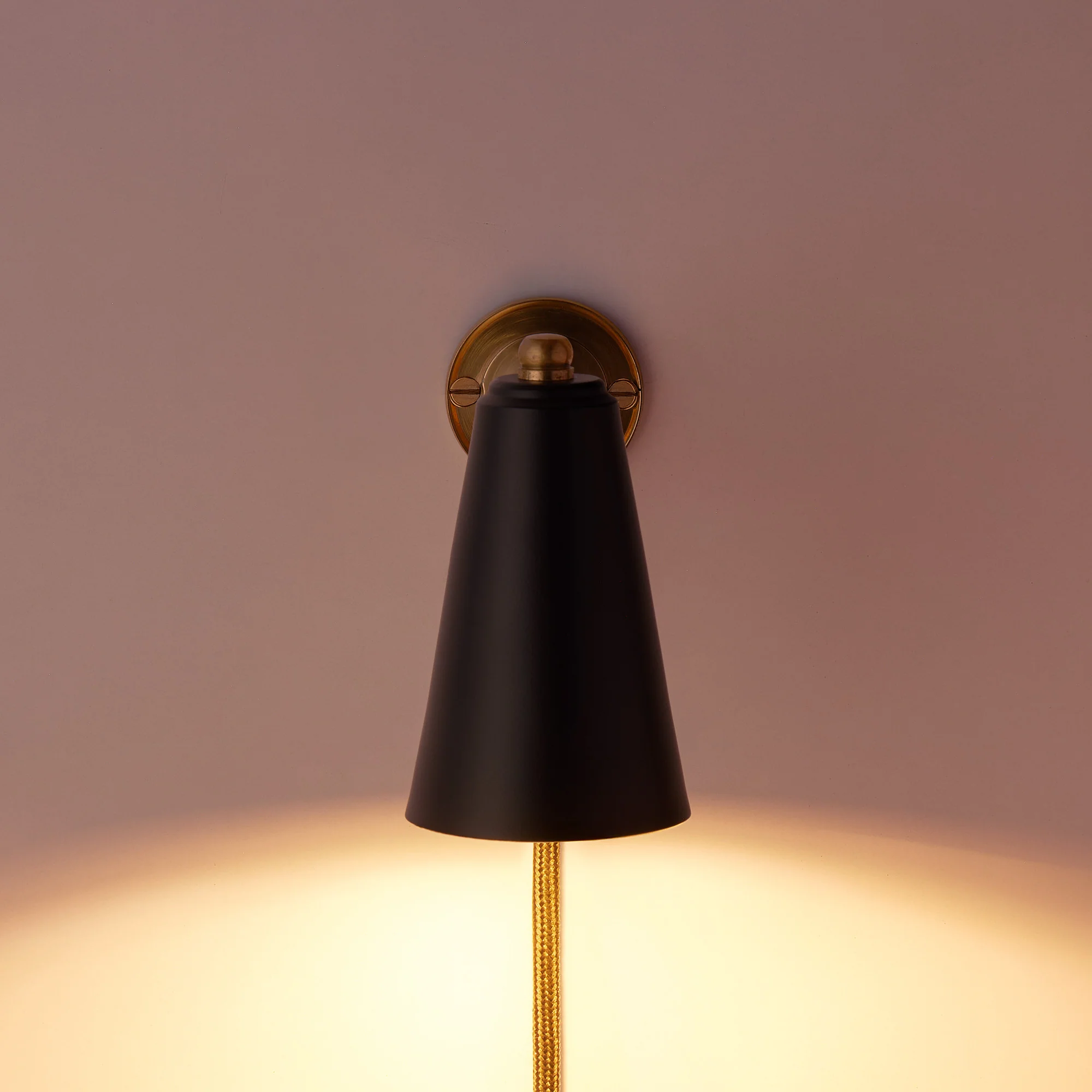 Nook wall light in black - Image 7