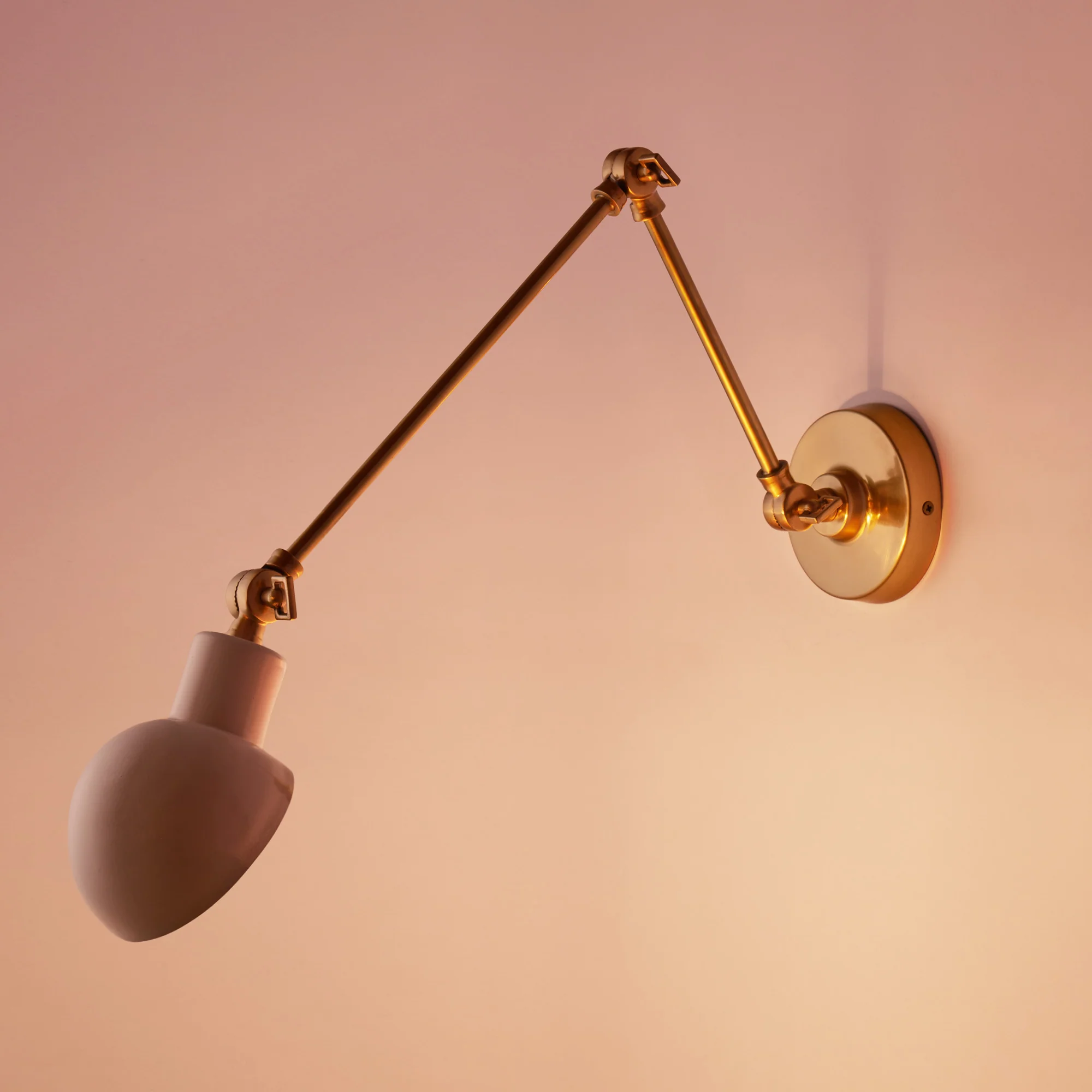 Nova wall light in brass and stone - Image 3