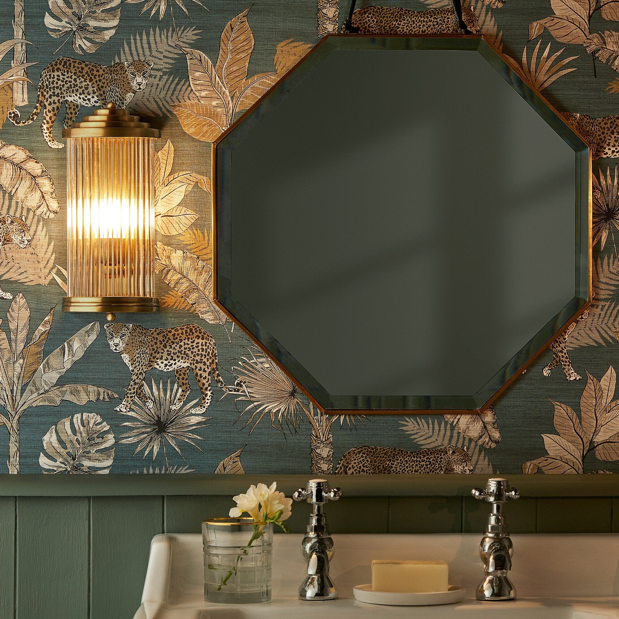Octagonal bevelled Luxor mirror - Image 9