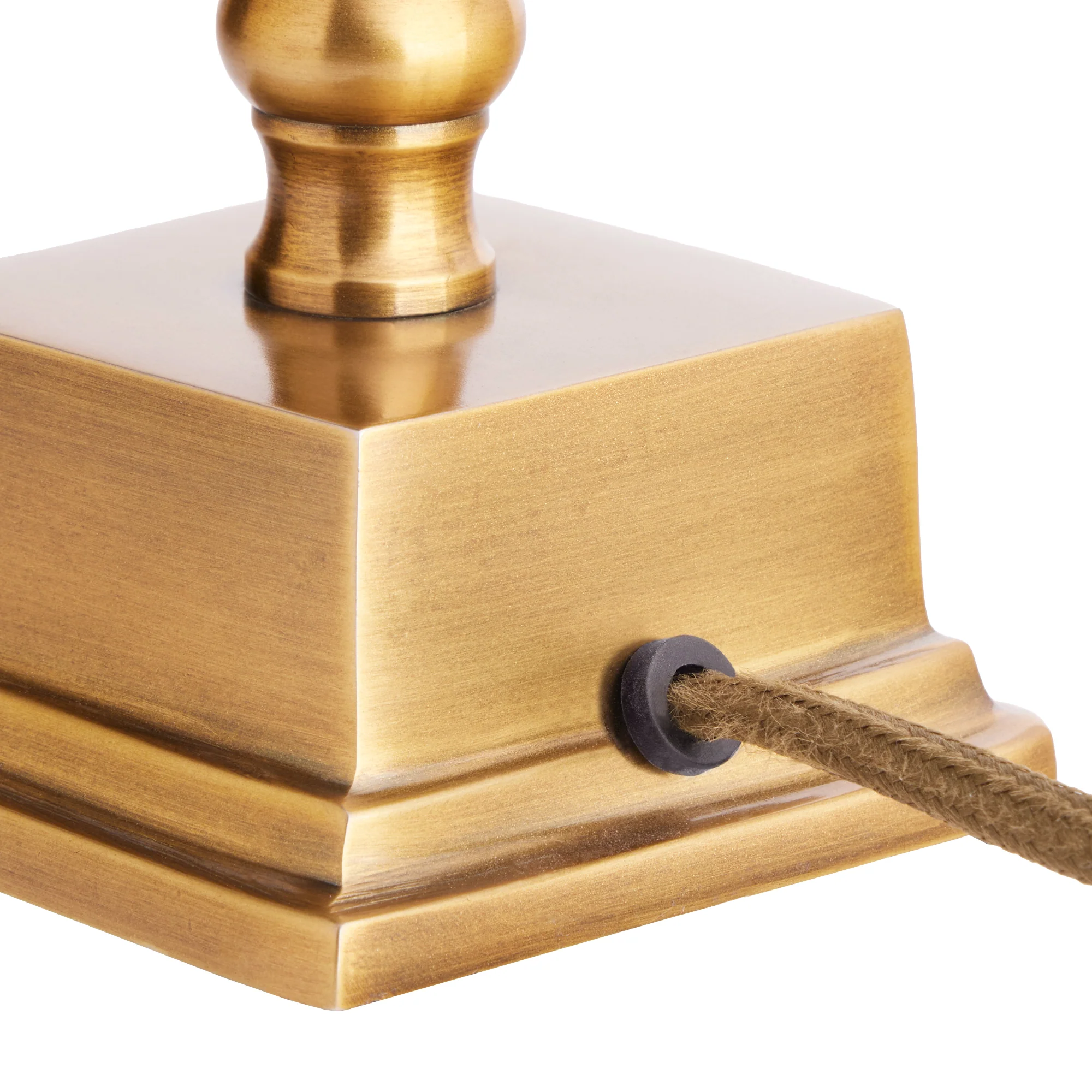 Oisin table lamp in antique brass finish - Image 6