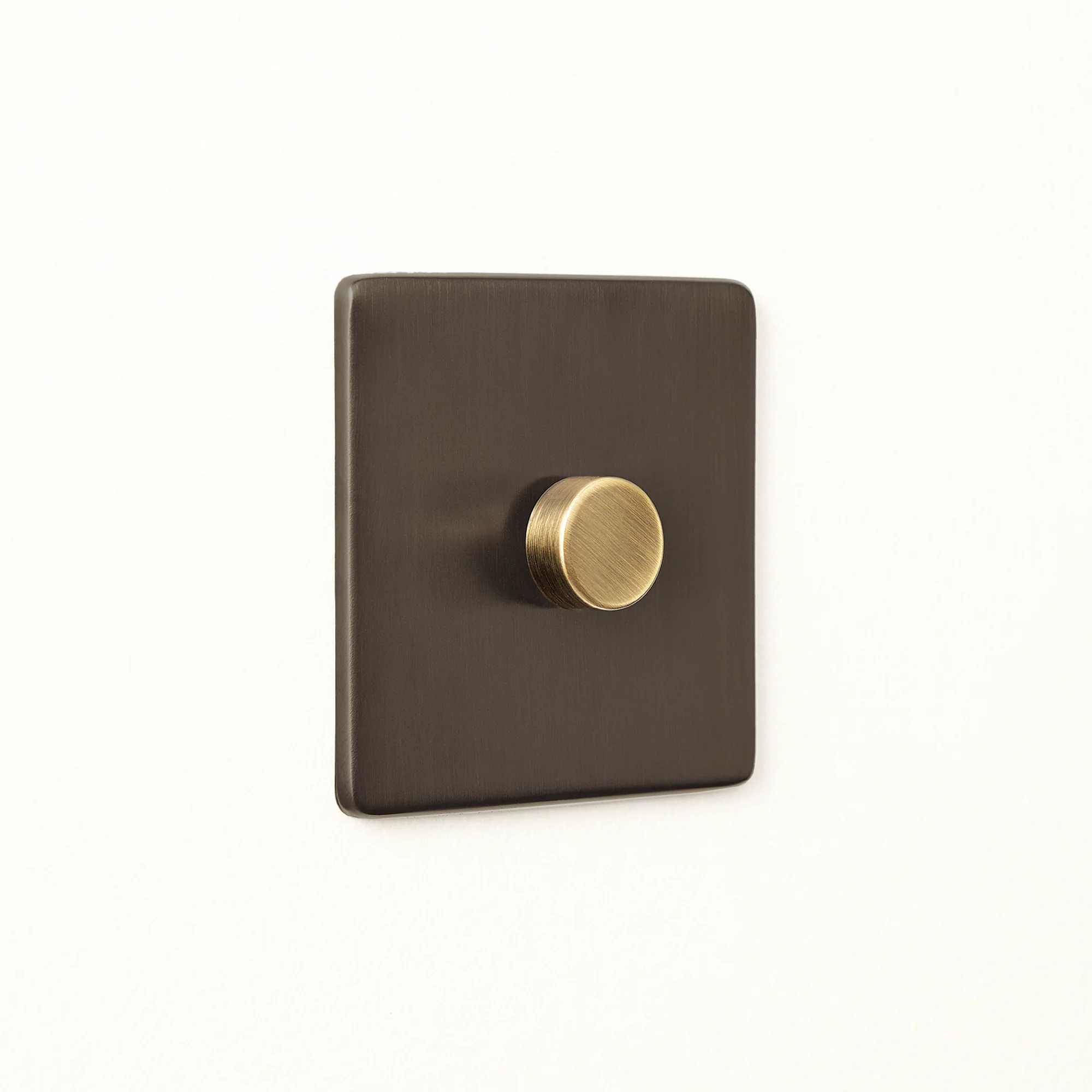 One gang 2 way Florence dimmer switch in bronze - Image 3