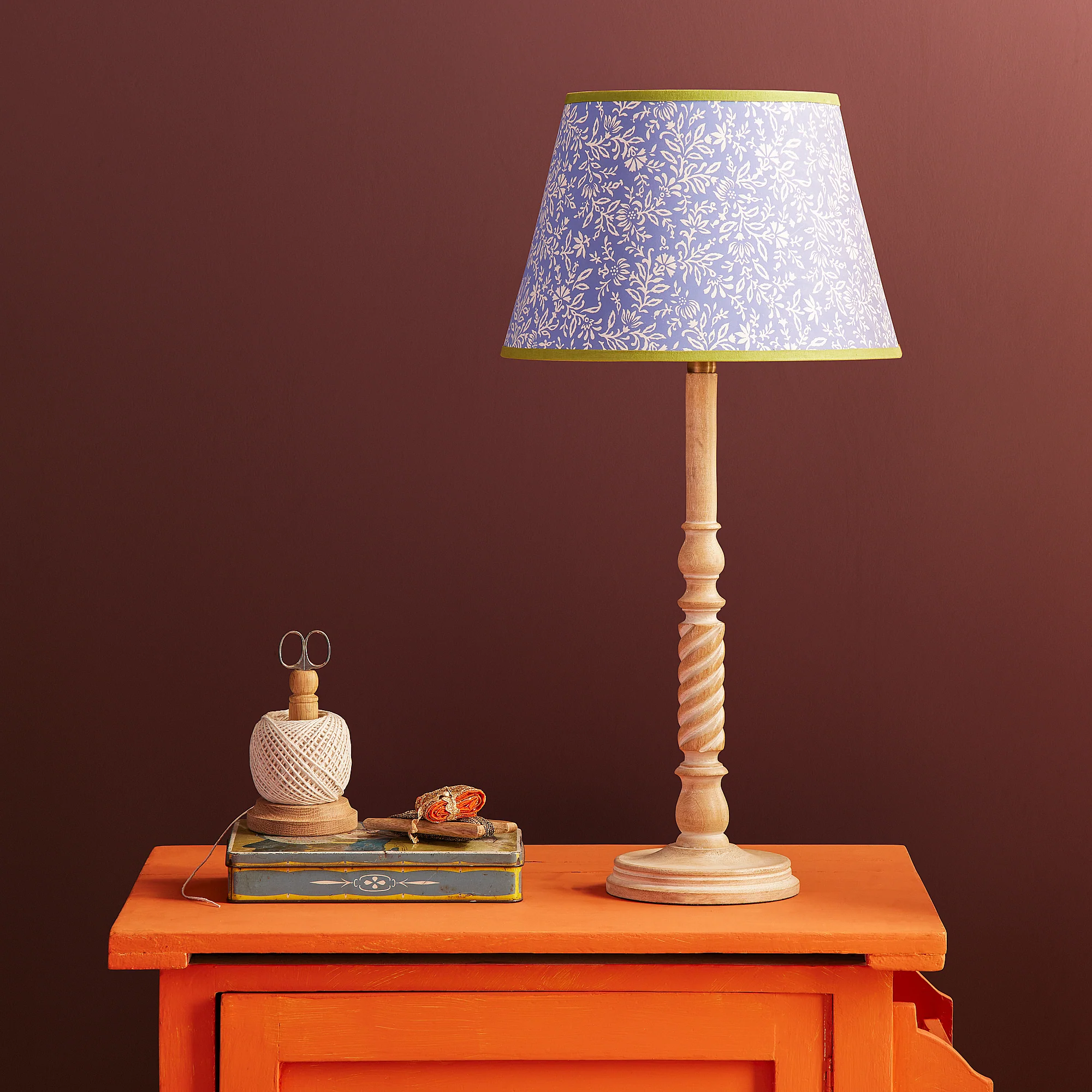 Paolo table lamp in natural whitewash - Image 8