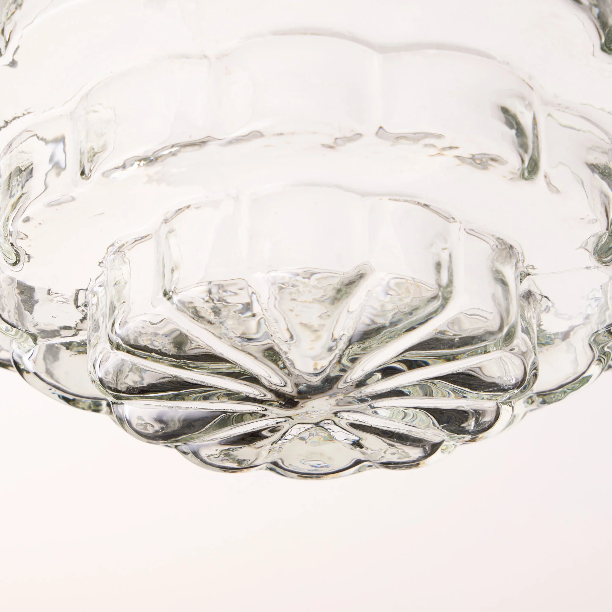 Passi IP44 flush ceiling light in antique brass - Image 6