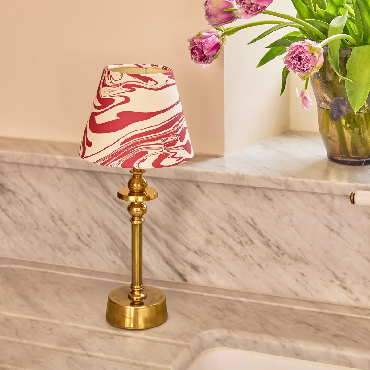 Phileas rechargeable table lamp in antique brass - Image 11