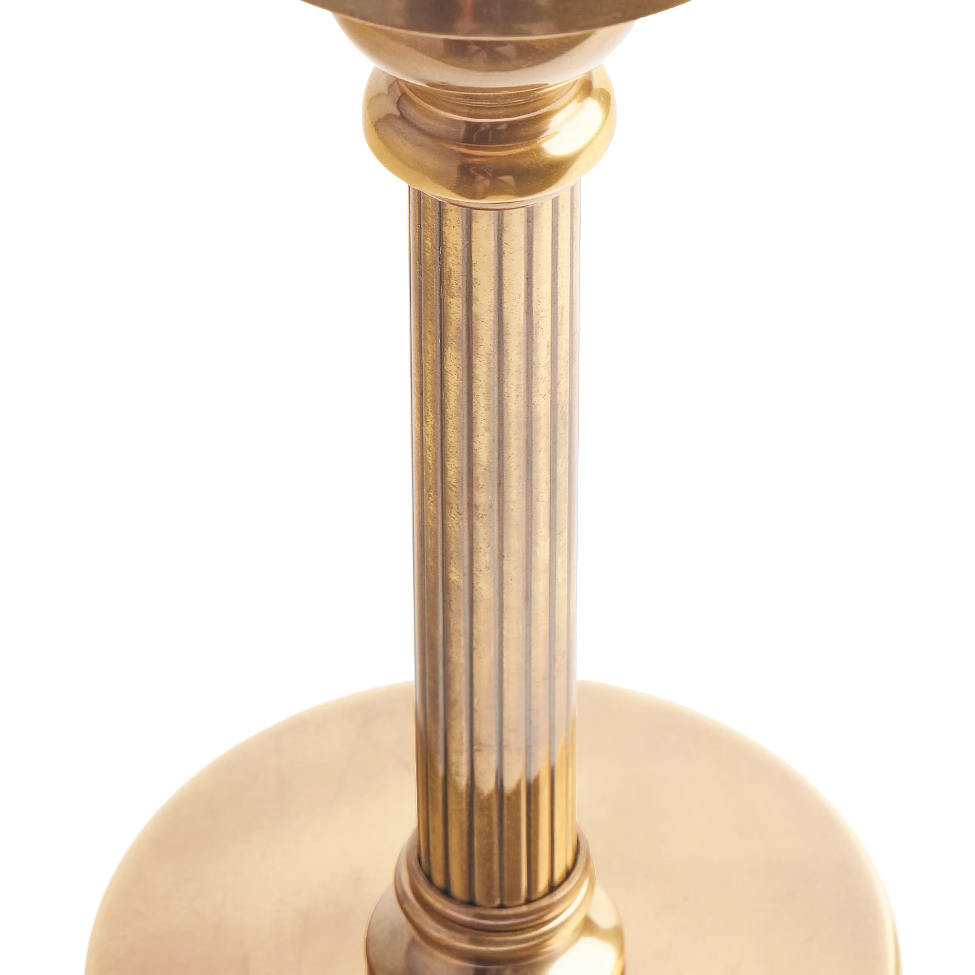 Phileas rechargeable table lamp in antique brass - Image 9