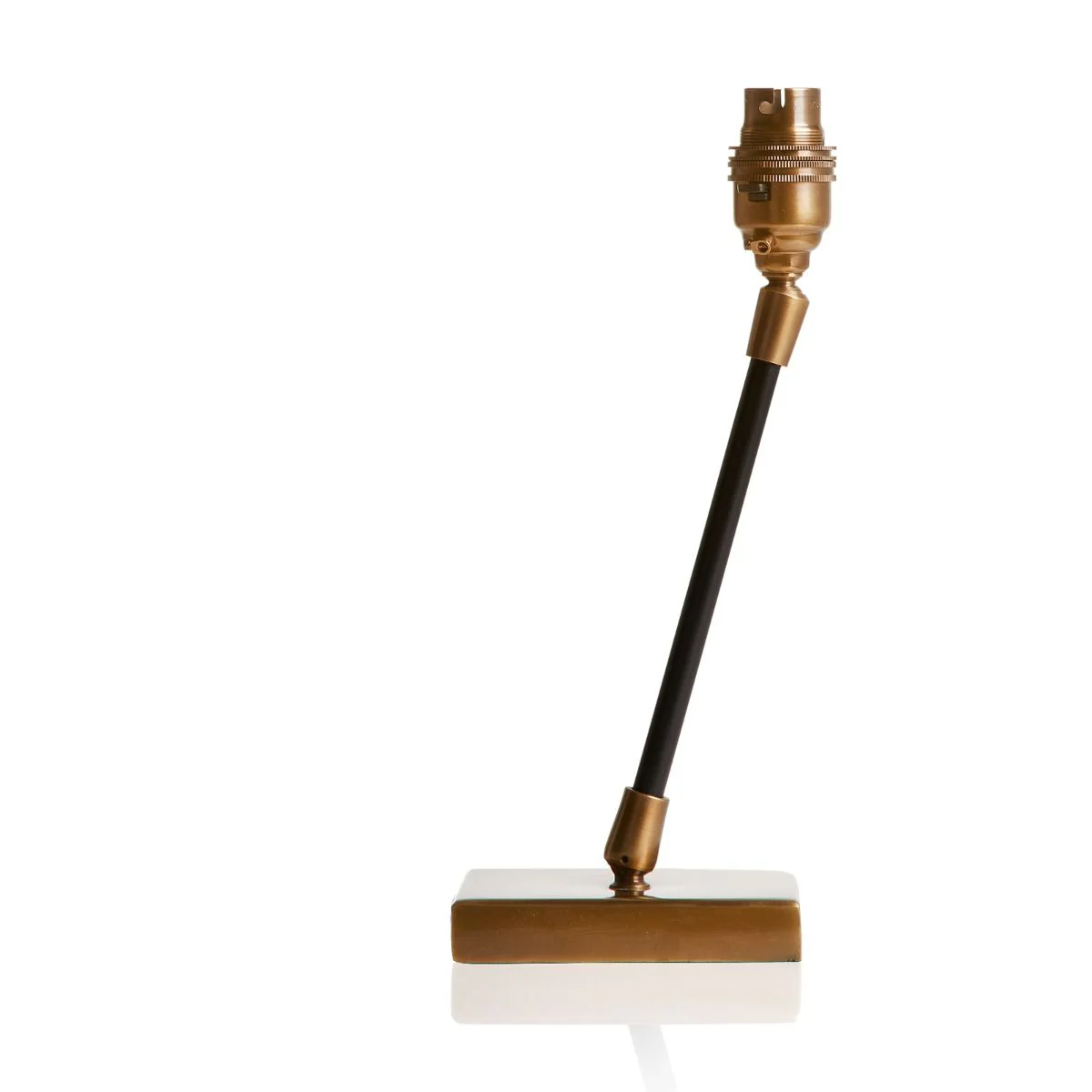 Pickling table lamp in antiqued brass - Image 6