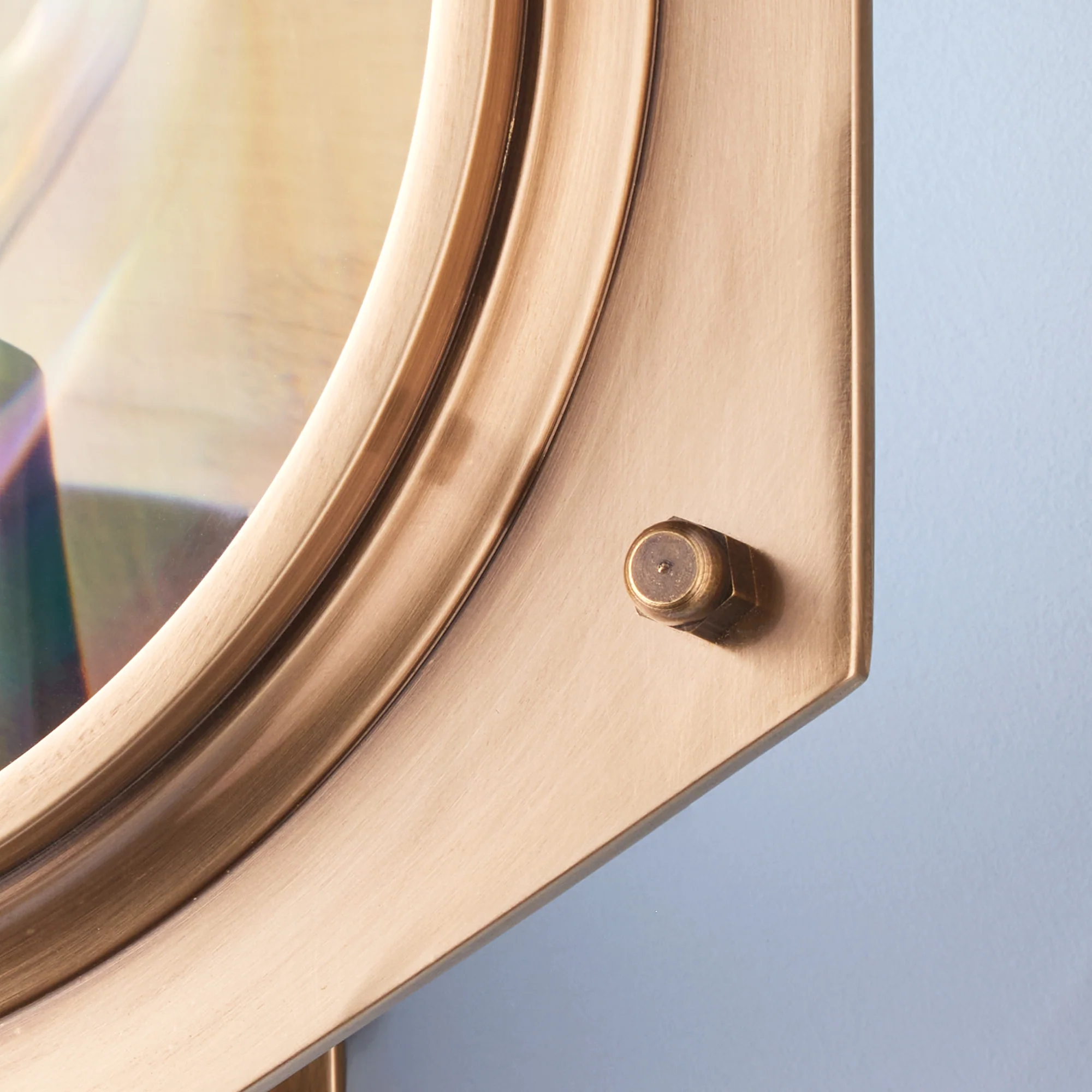Poirot wall light in brass and glass - Image 3