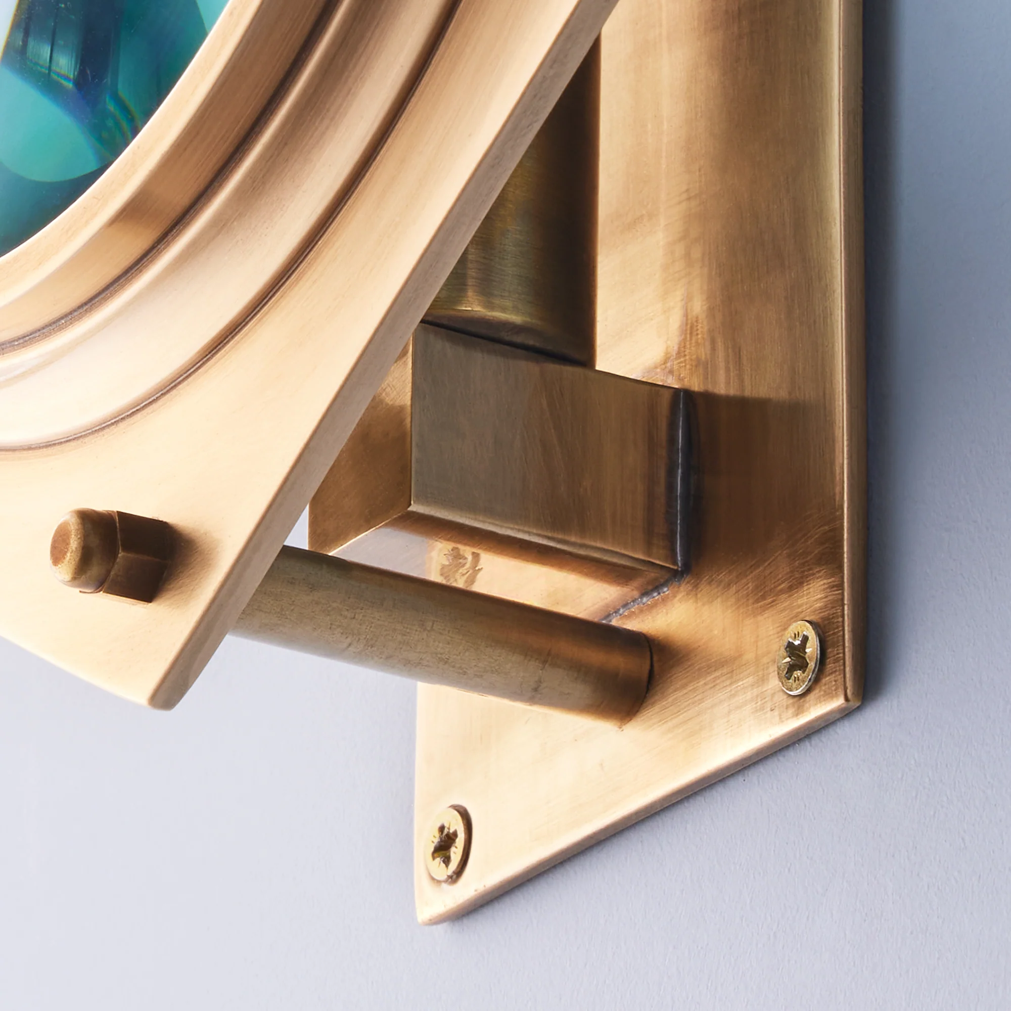 Poirot wall light in brass and glass - Image 8