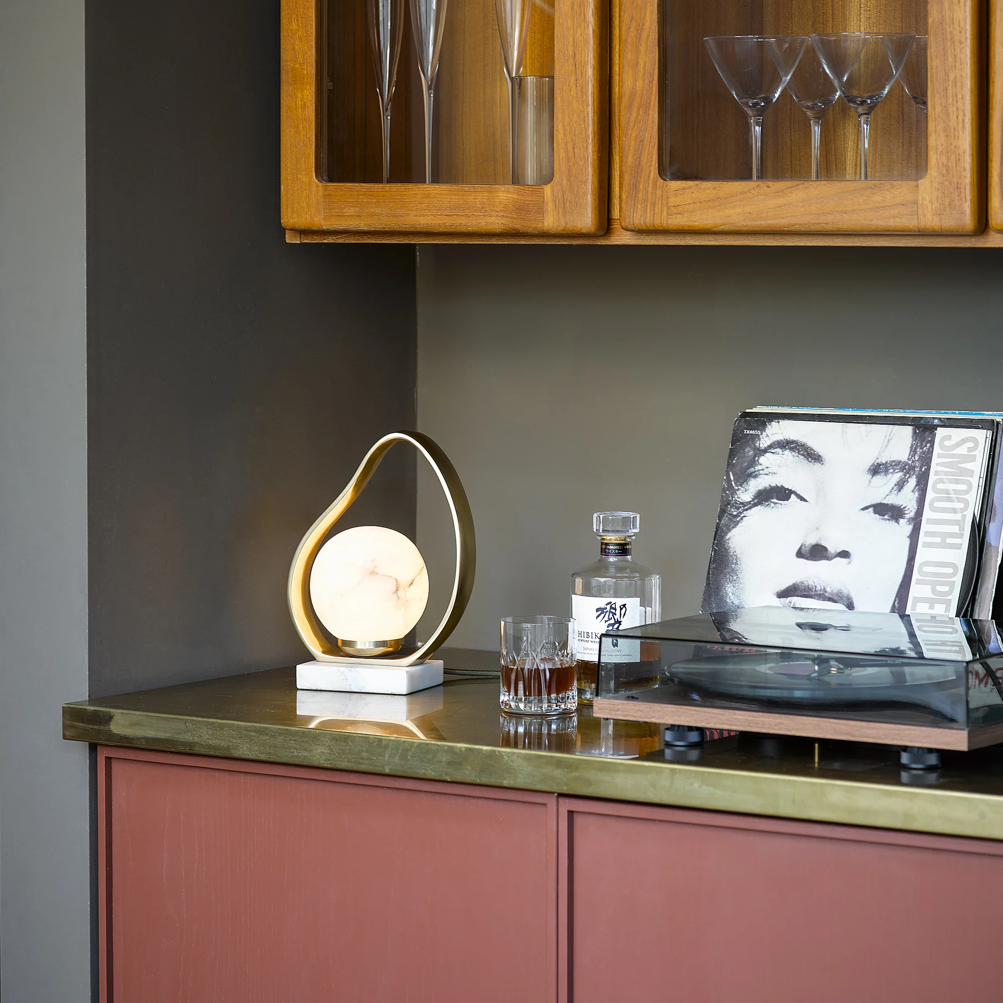 Polyphemus alabaster table lamp - Image 7