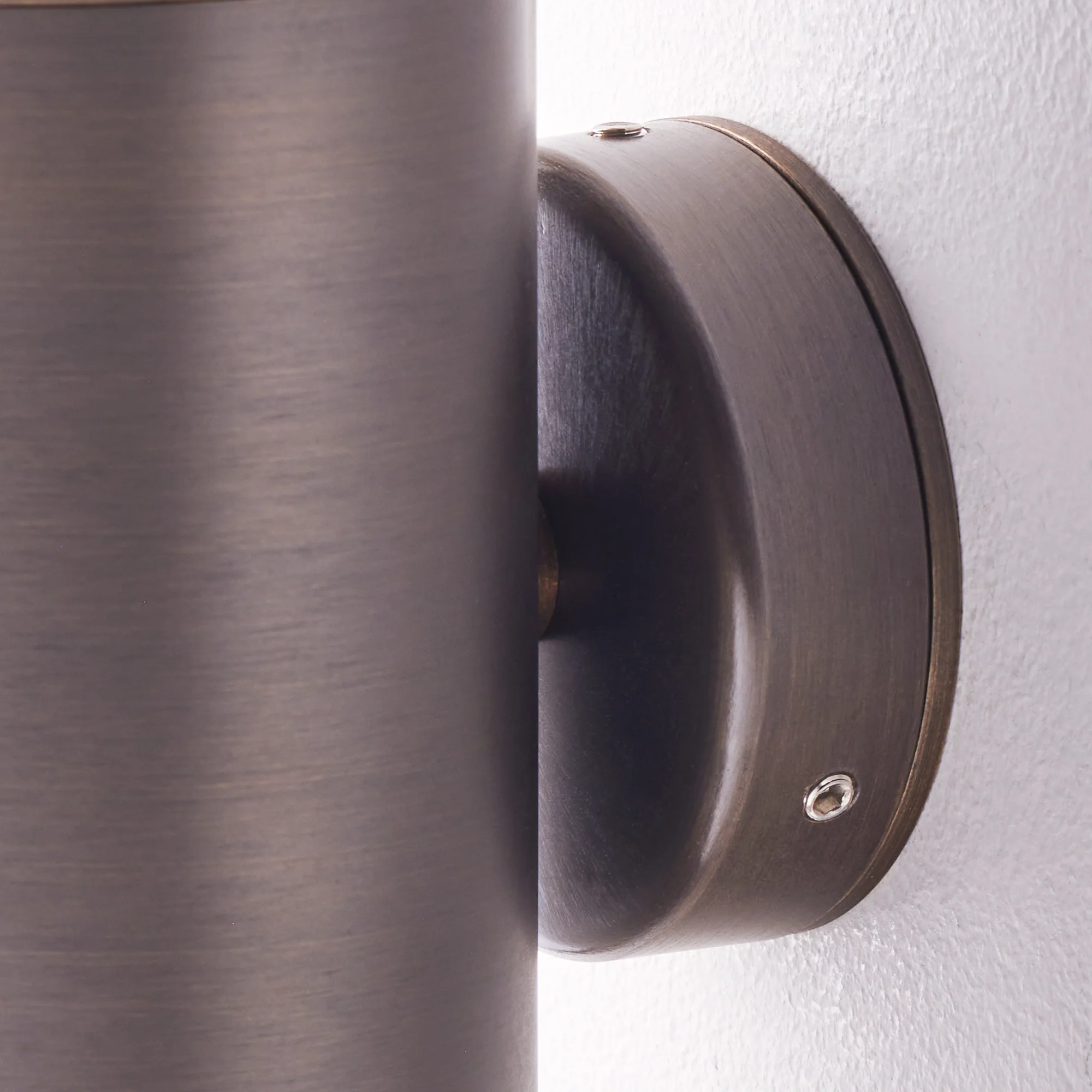 Large Portreath IP65 up and down pillar light in bronze - Image 3