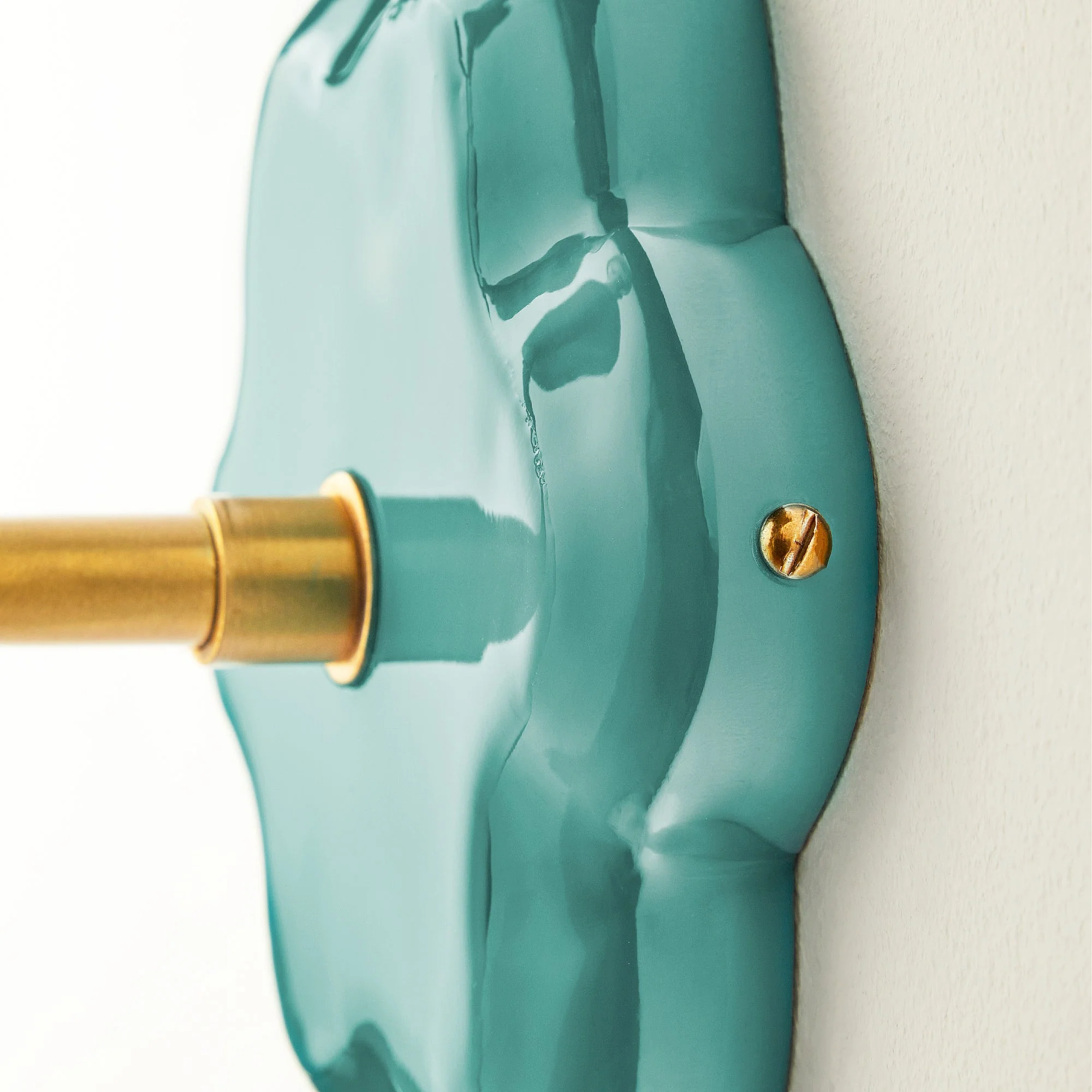 Primrose wall fitting in turquoise lacquered wood - Image 5