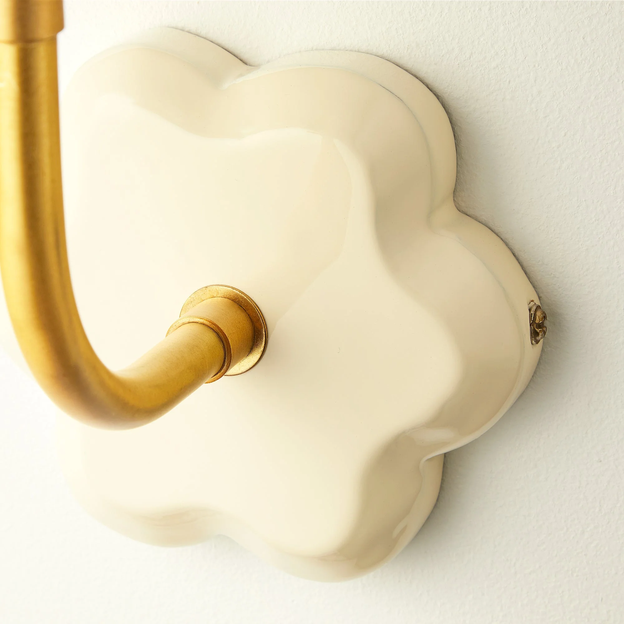 Primrose wall fitting in white lacquered wood - Image 4