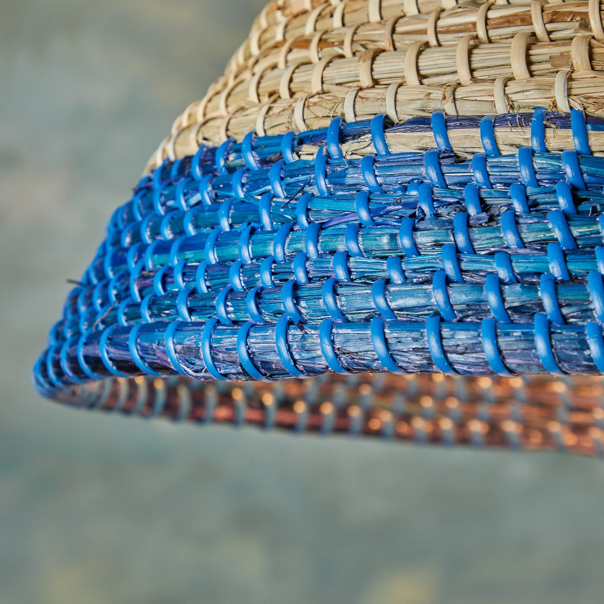 Pulpo pendant shade in natural seagrass with turquoise stripe - Image 5