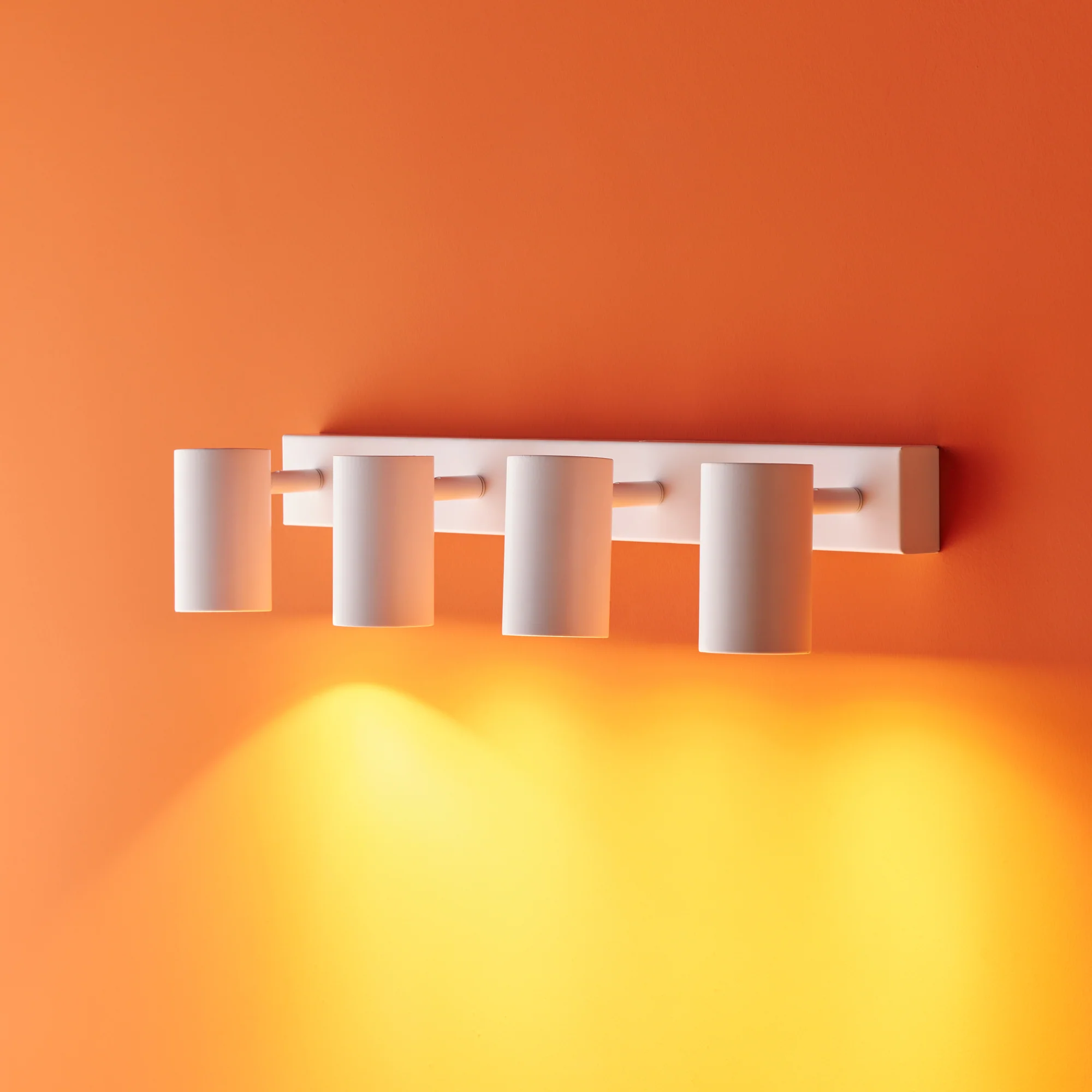 quadruple Lewis spotlight in white - Image 10