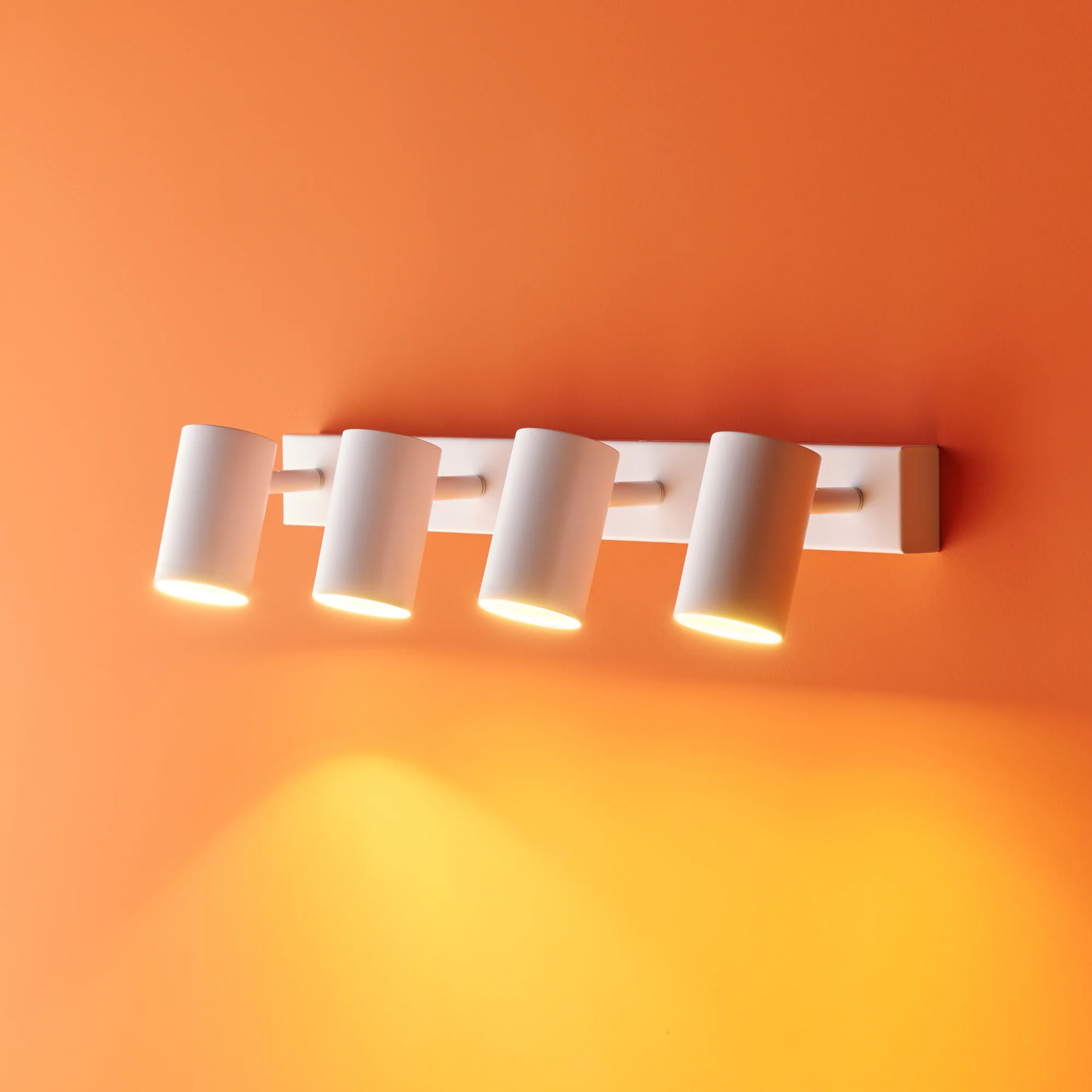 quadruple Lewis spotlight in white - Image 2