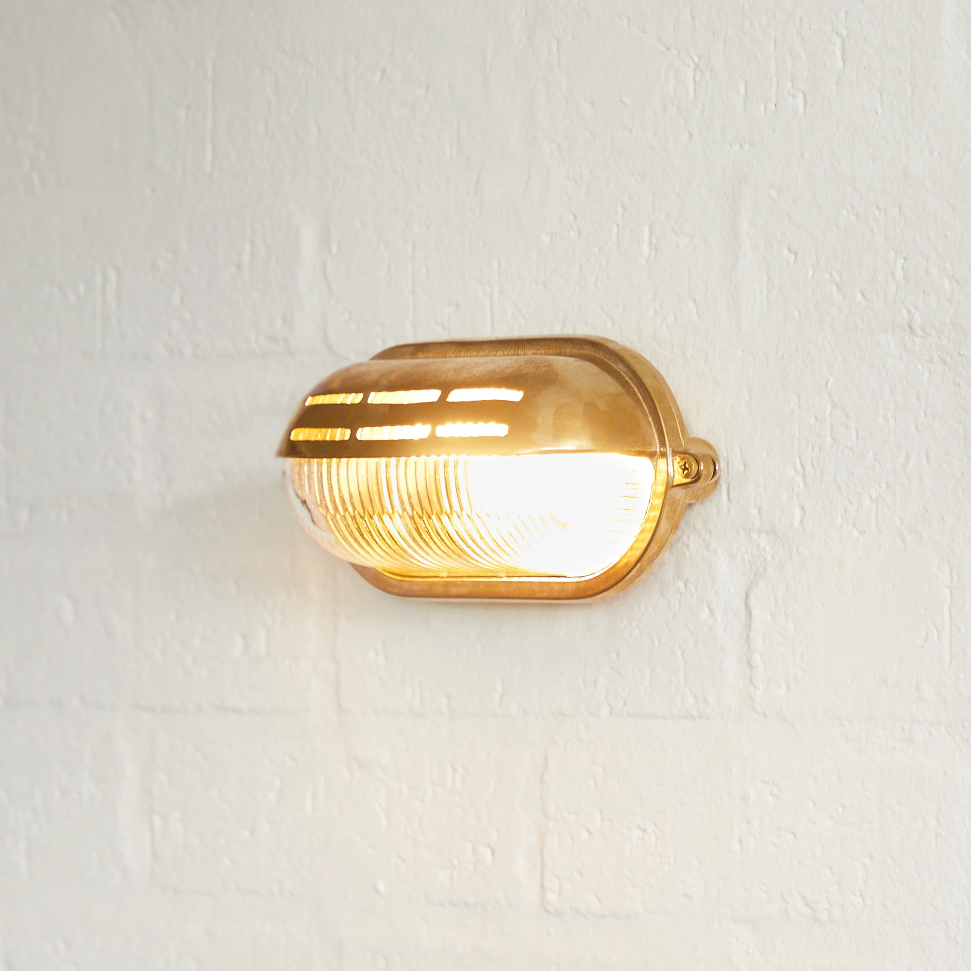 Rackham ip64 bulkhead in unlacquered natural brass - Image 2