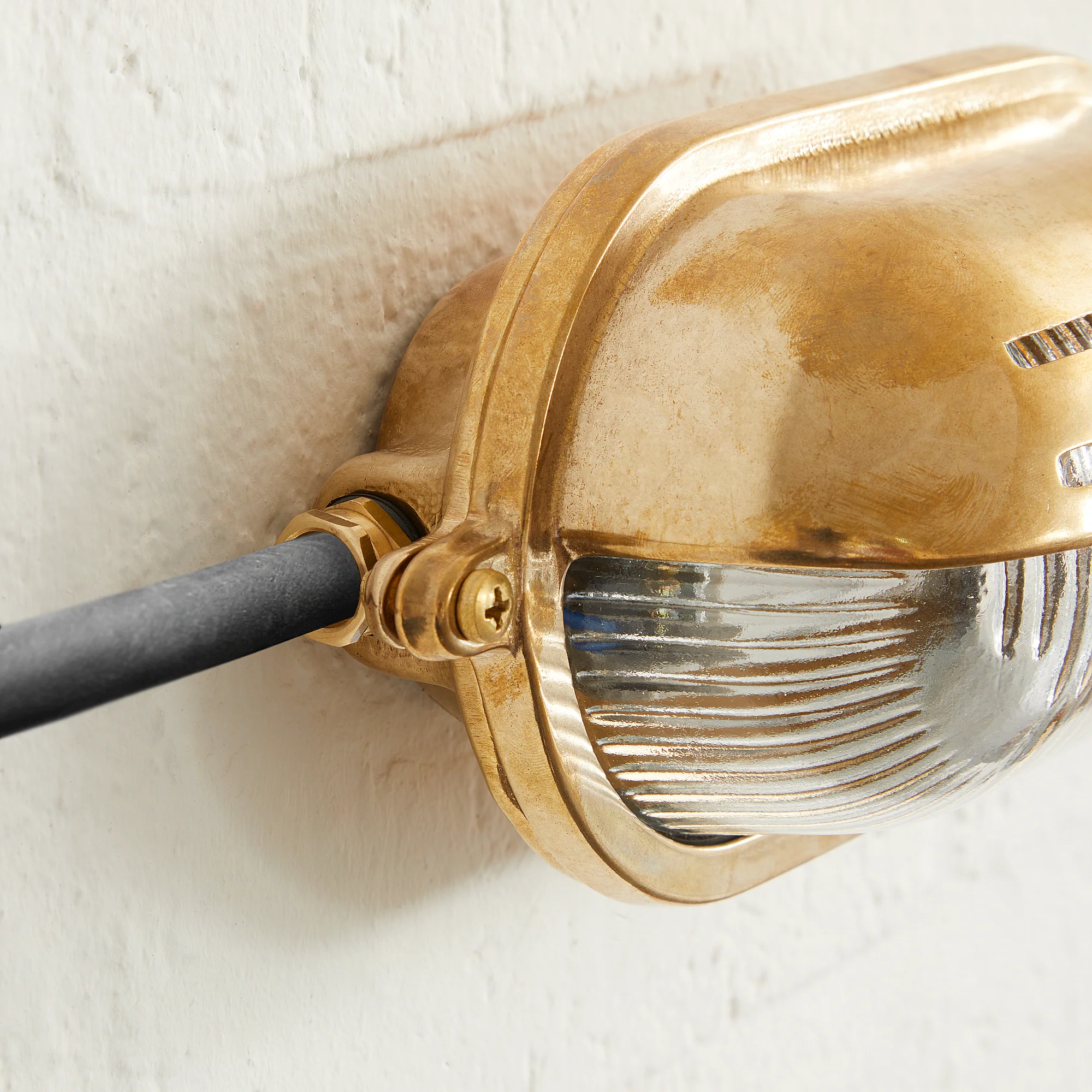 Rackham ip64 bulkhead in unlacquered natural brass - Image 4