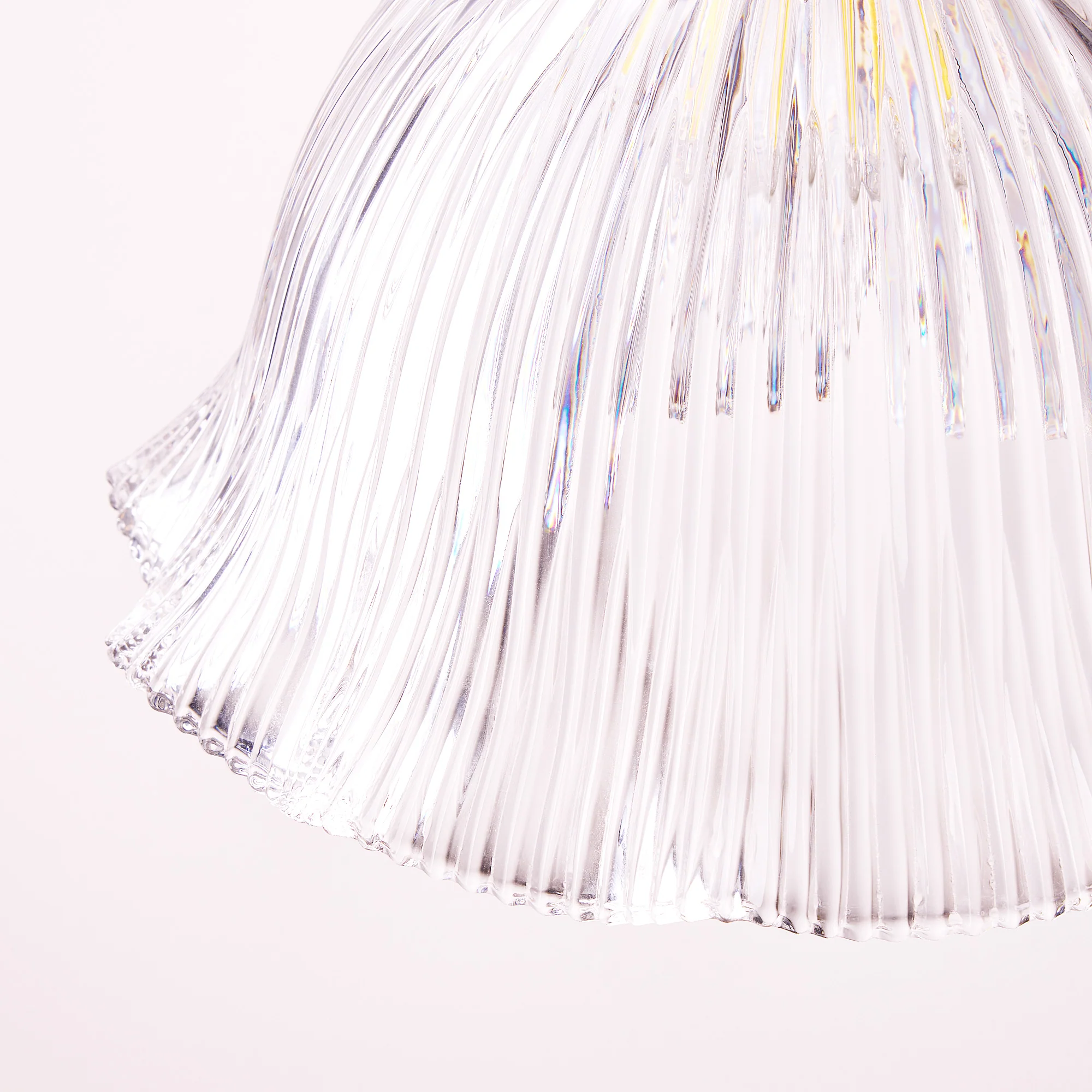 Regular Belle Pendant shade in clear glass - Image 3