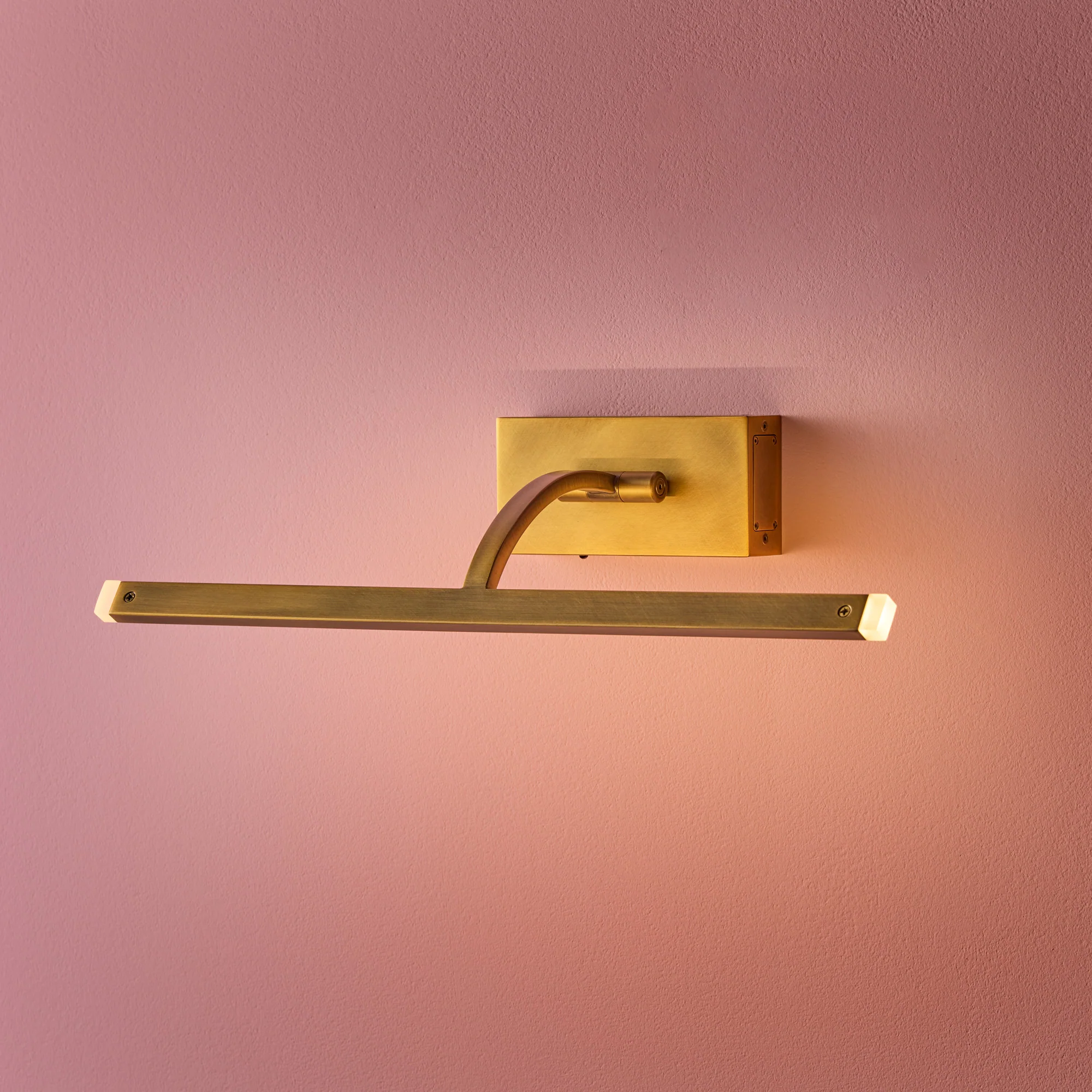 Regular Blake rechargeable picture light in brass - Image 9