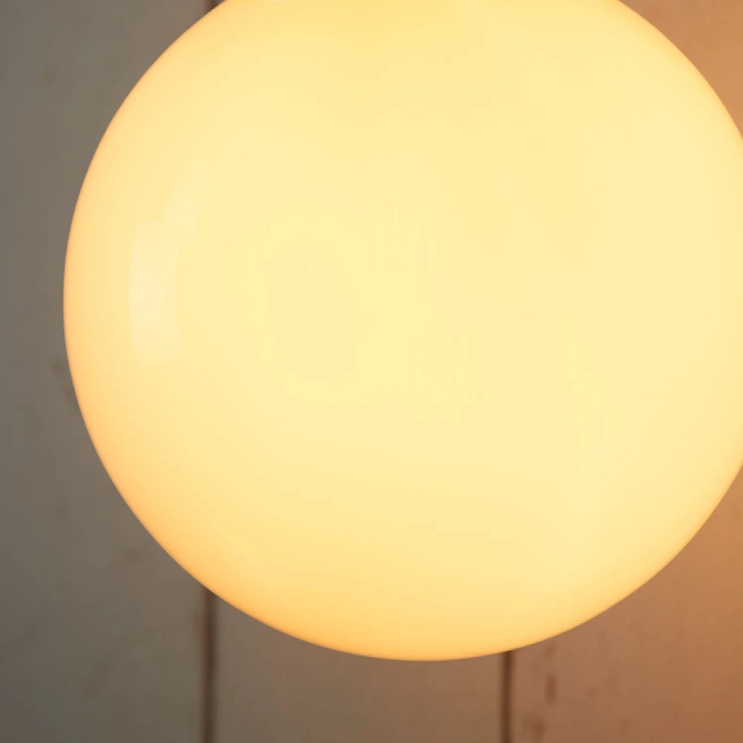 Regular Espere in opaline glass - Image 6