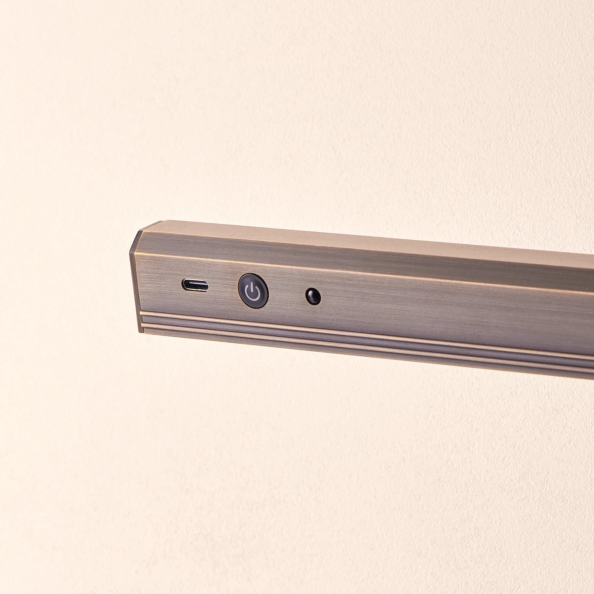 Regular Marcel rechargeable picture light in bronze finish - Image 3