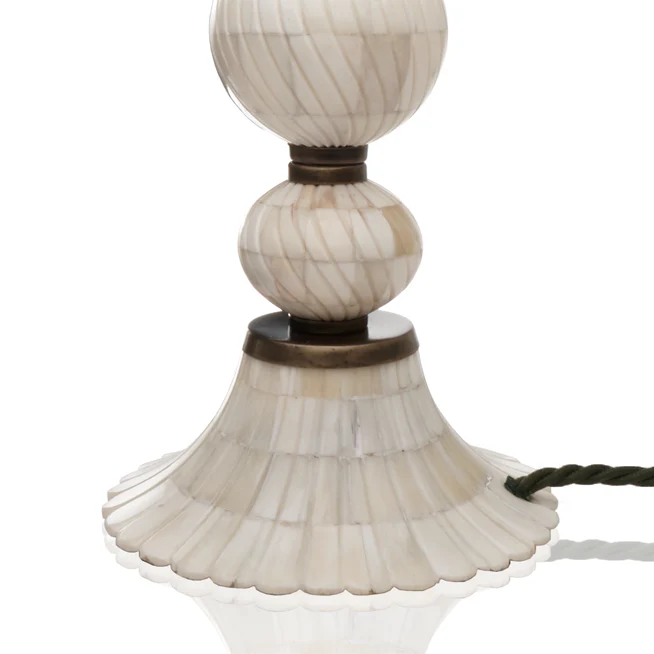 Regular Shiva table lamp in off white bone and ceramic - Image 4