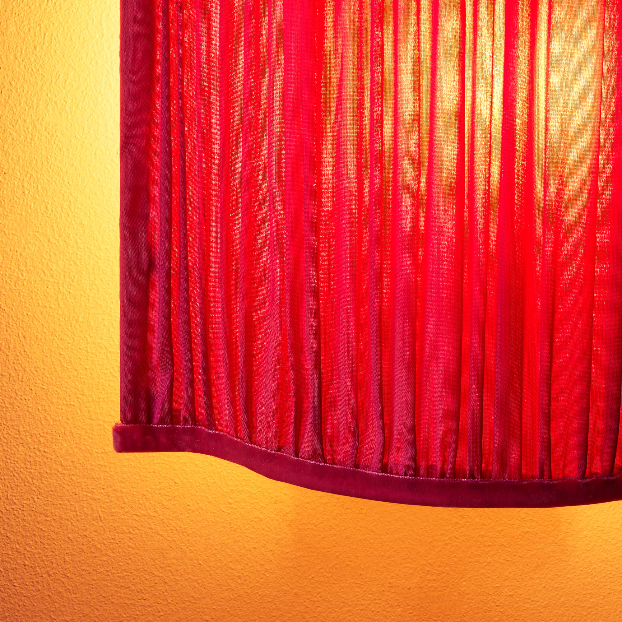 Rialto venetian style wall light in Fuchsia silk - Image 9