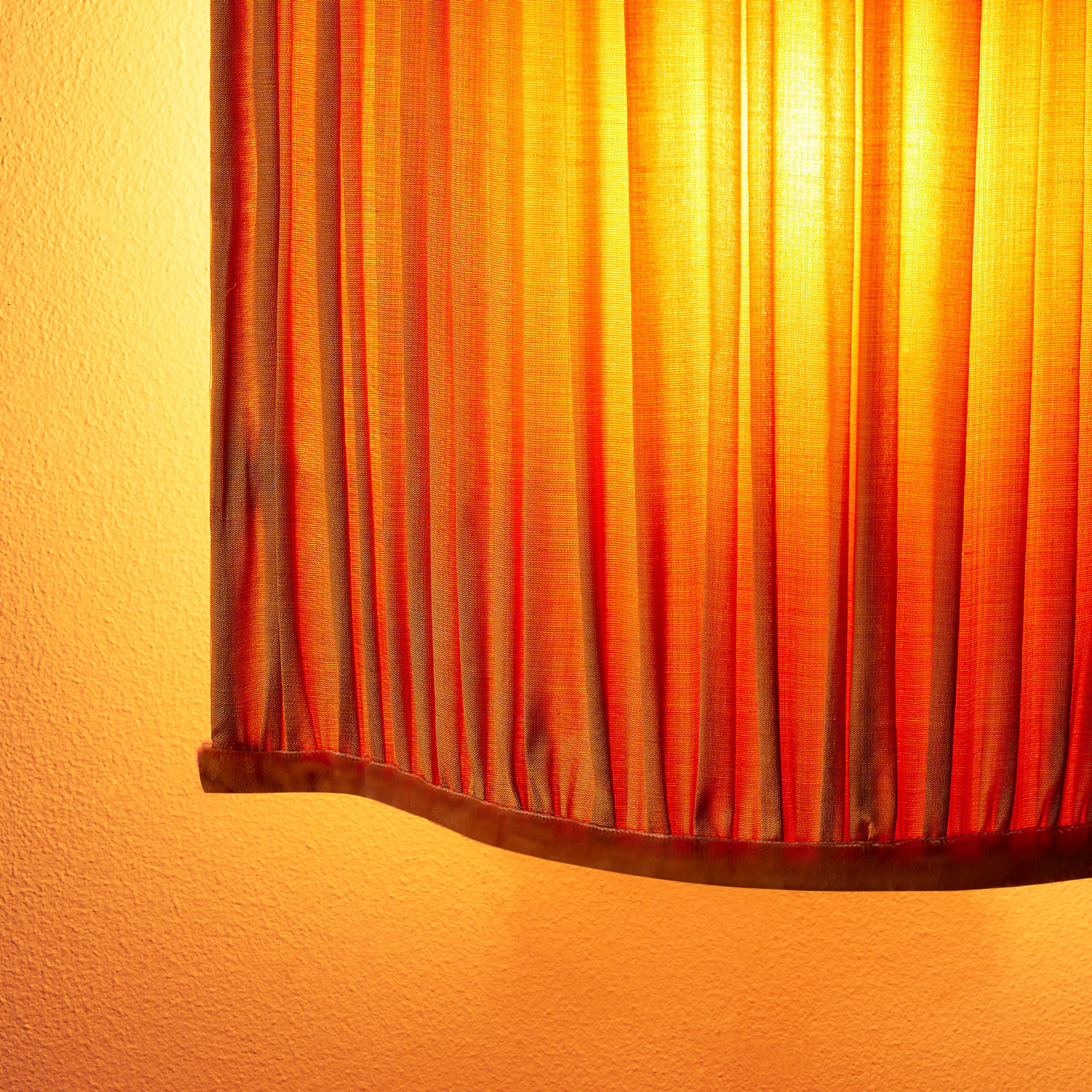 Rialto venetian style wall light in Saffron silk - Image 9