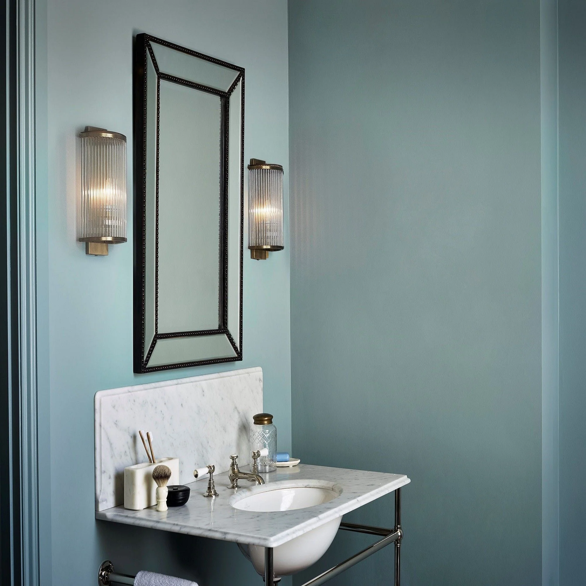 Roddy wall light in brass with glass rods - Image 6