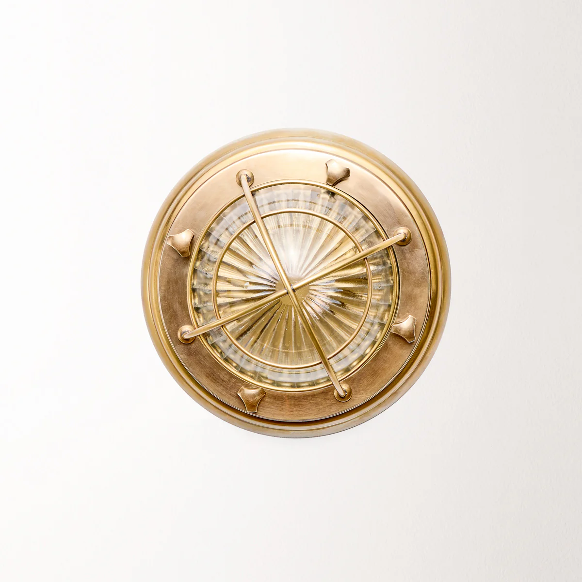 Saturina IP54 flush light in brass and glass - Image 3