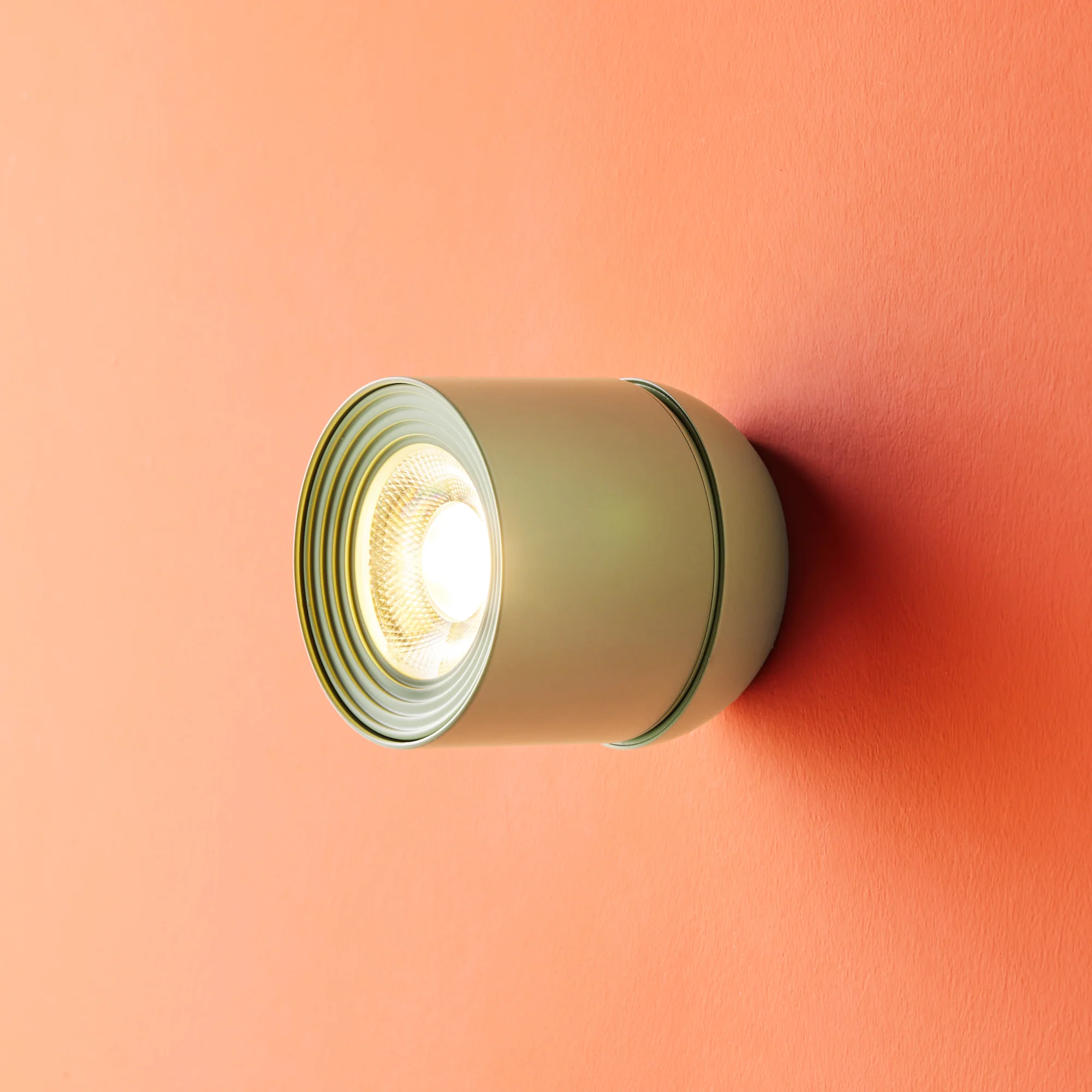 Scoon rechargeable wall light in watercress - Image 6