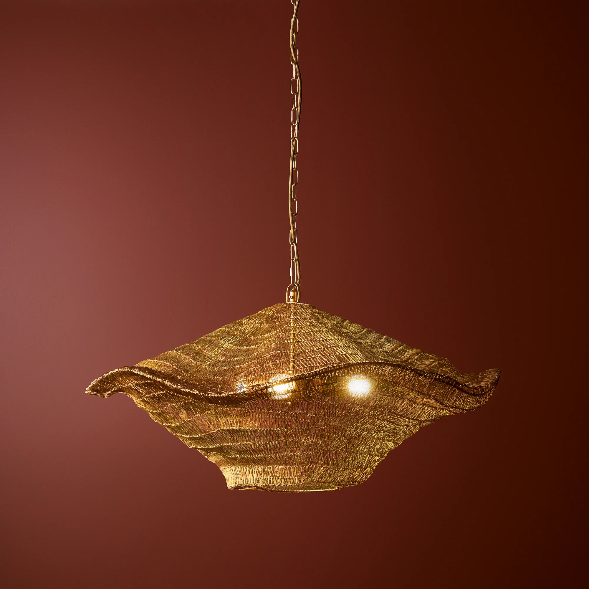 Scrunch pendant in brass - Image 2