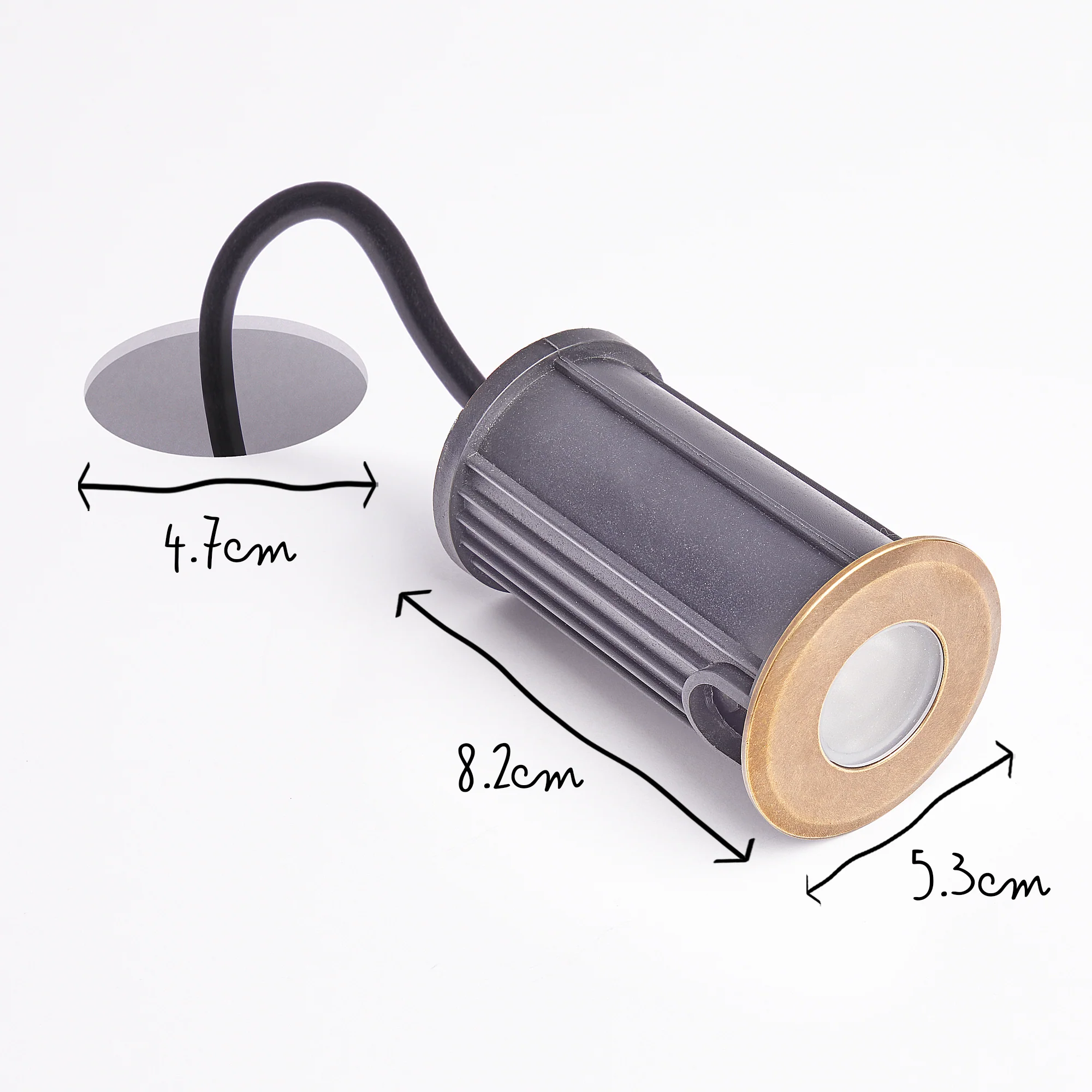 Sennen ip67 LED full body deck light in brass - Image 3