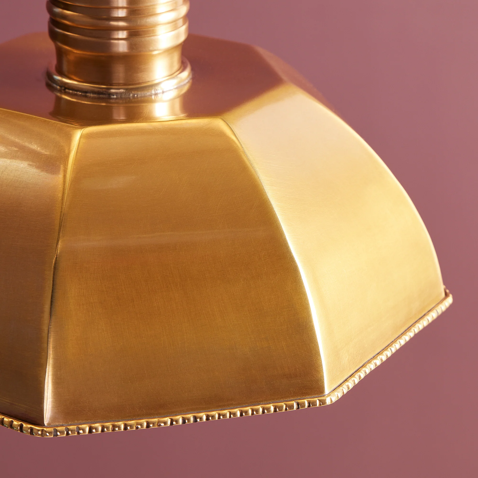 Sisi pendant in aged brass - Image 5