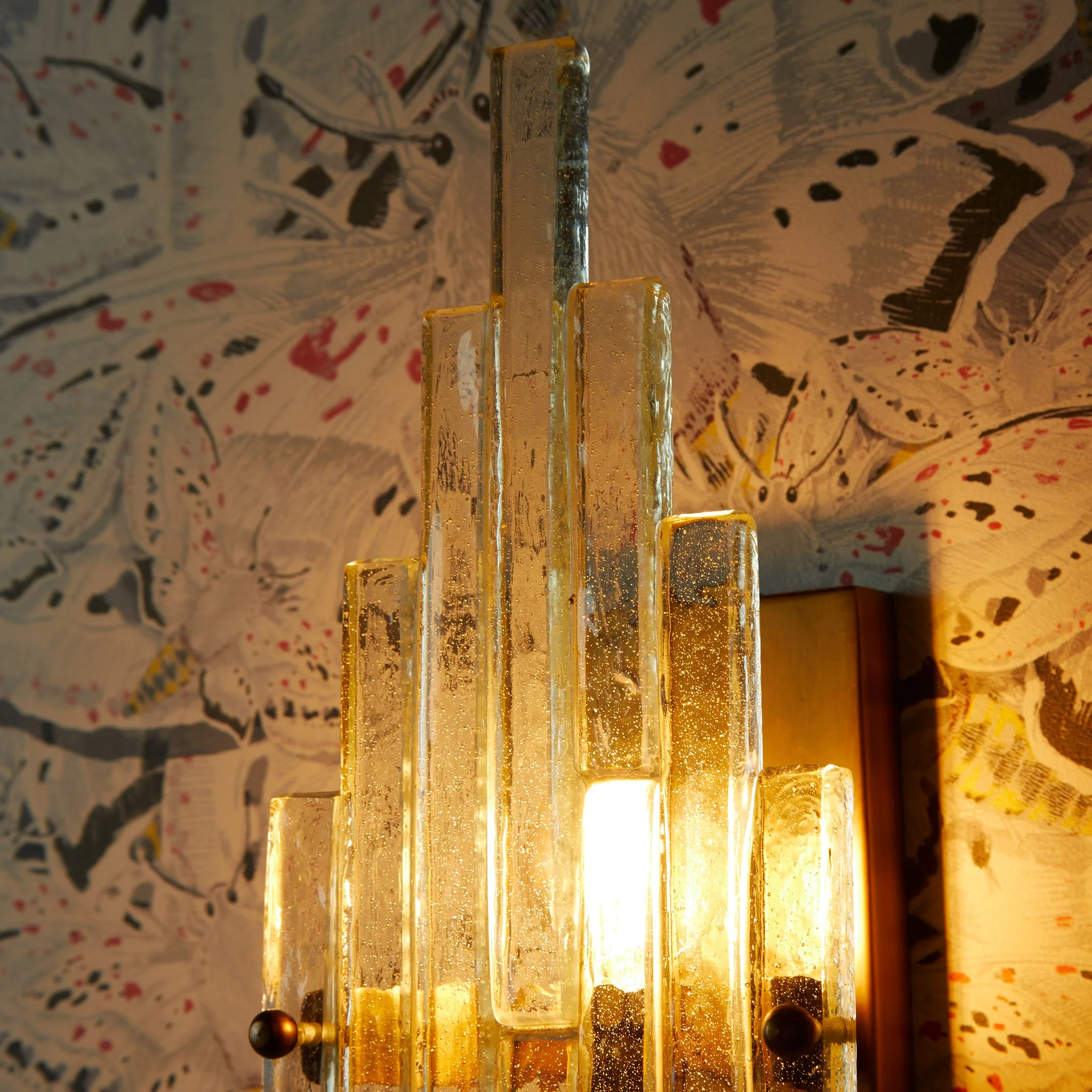 Skystar wall sconce with stepped clear recycled glass strips - Image 4