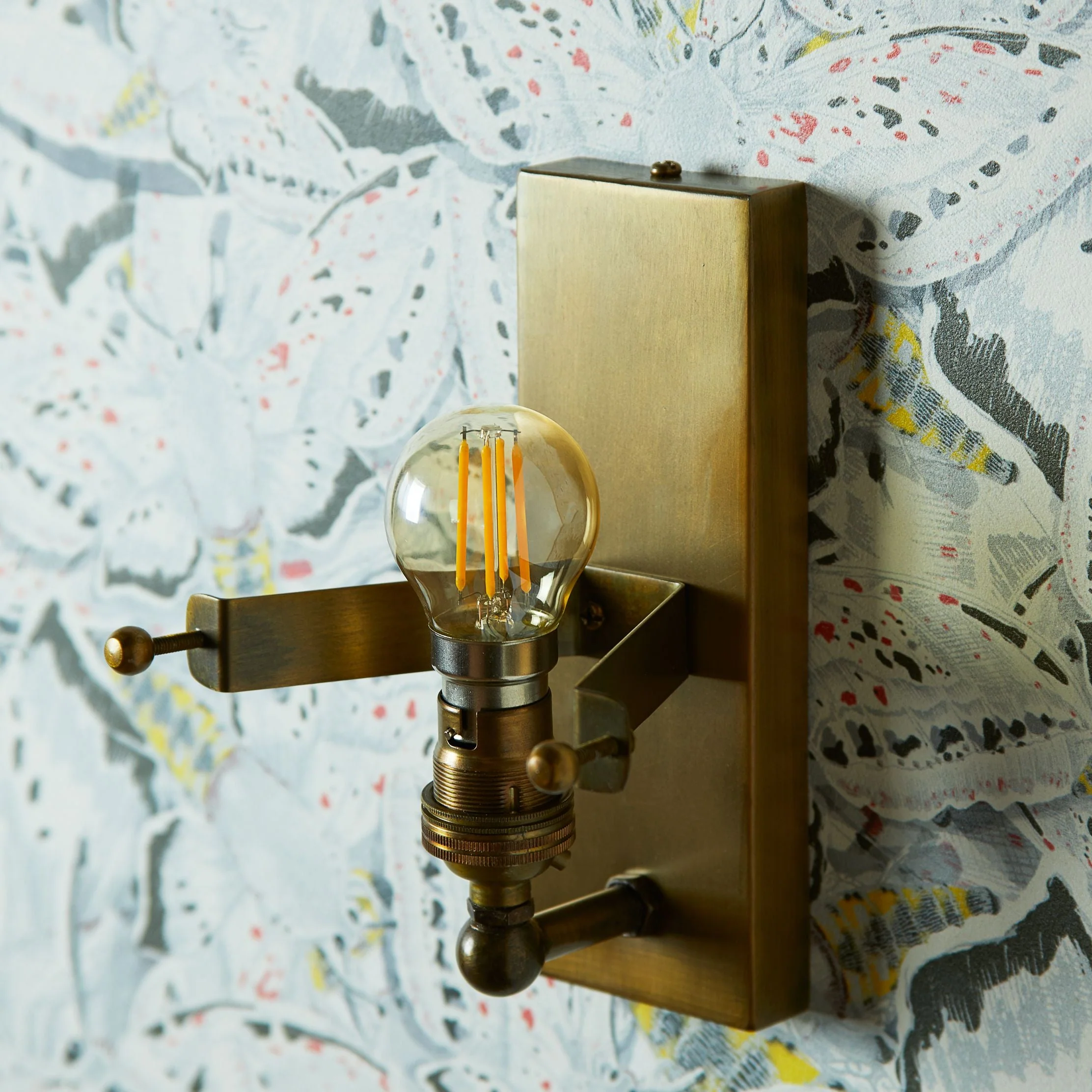 Skystar wall sconce with stepped clear recycled glass strips - Image 6