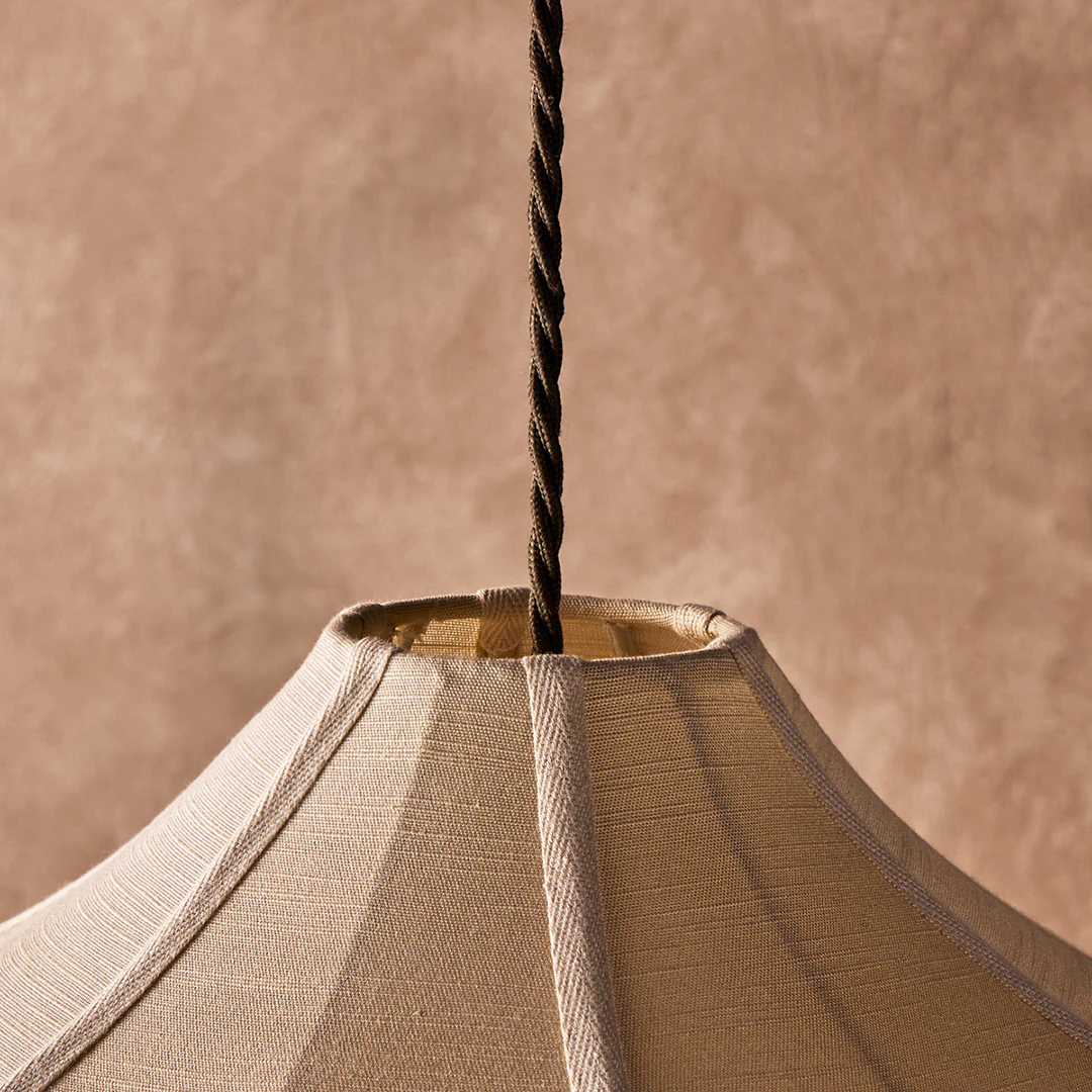 Small onion space shade in sand raw silk - Image 10