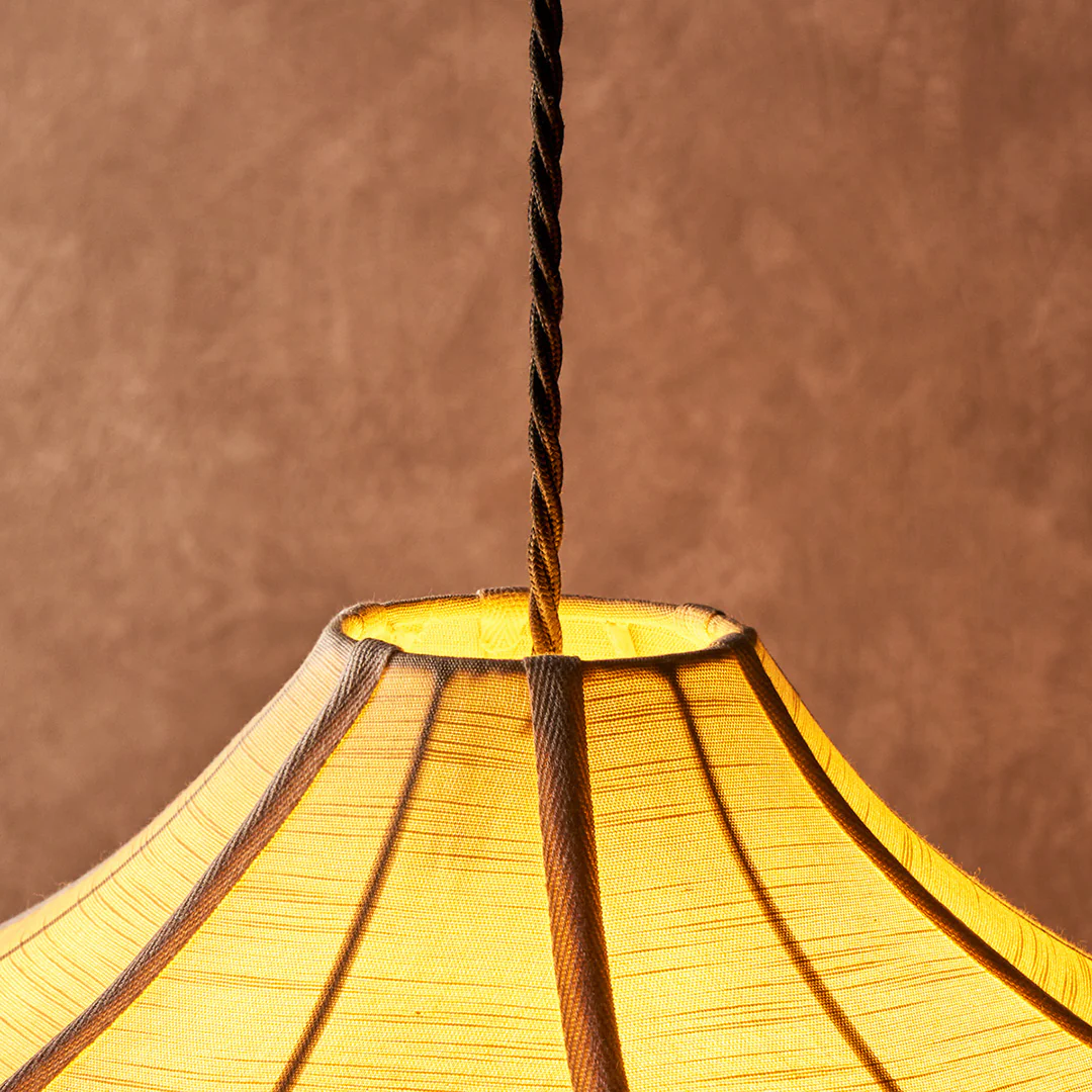 Small onion space shade in sand raw silk - Image 11