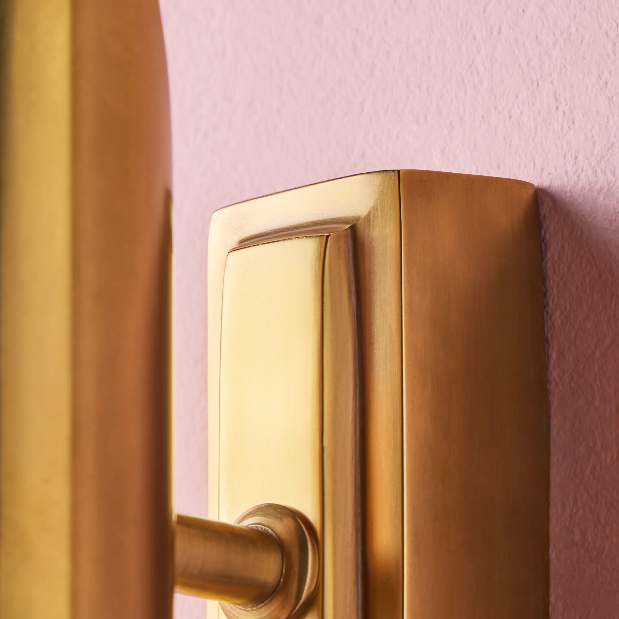 Smaller Duet wall light in brass - Image 9