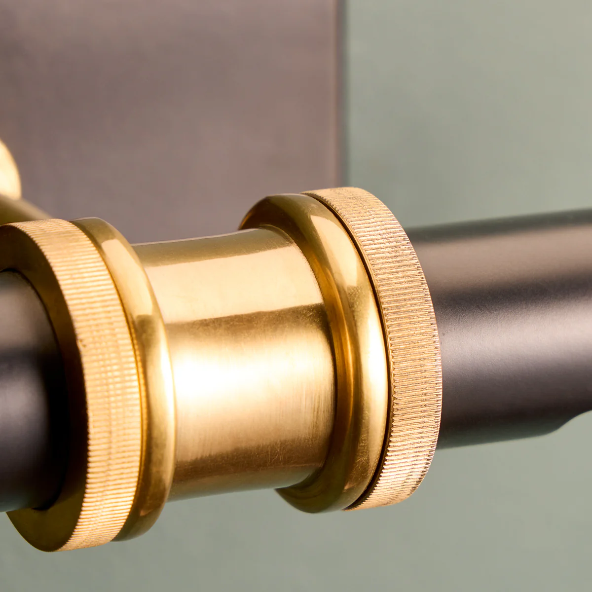 Smaller Kahlo picture light in black and brass - Image 3