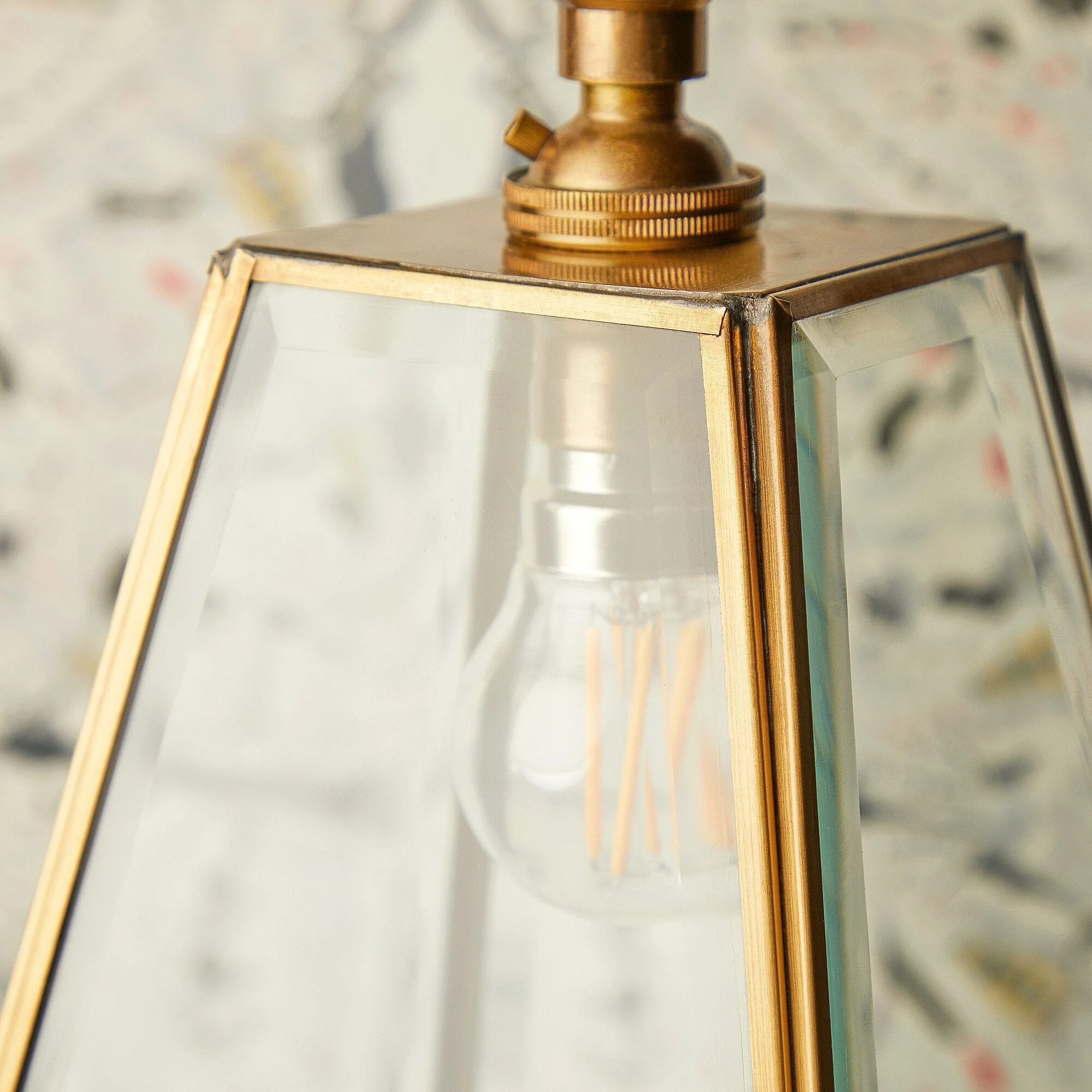 Smaller Luxor lantern in clear glass - Image 5