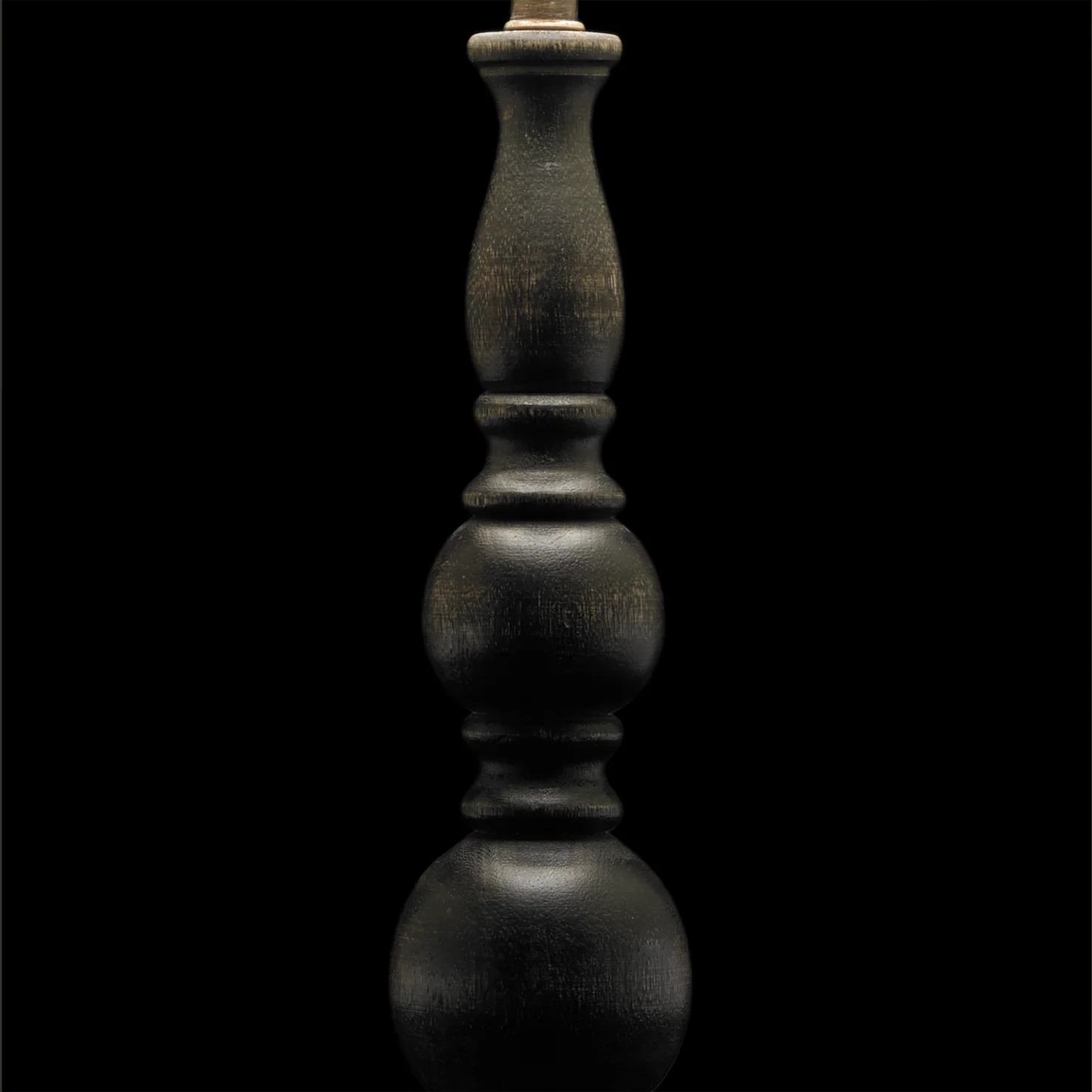 Smaller Otto table lamp in black - Image 6