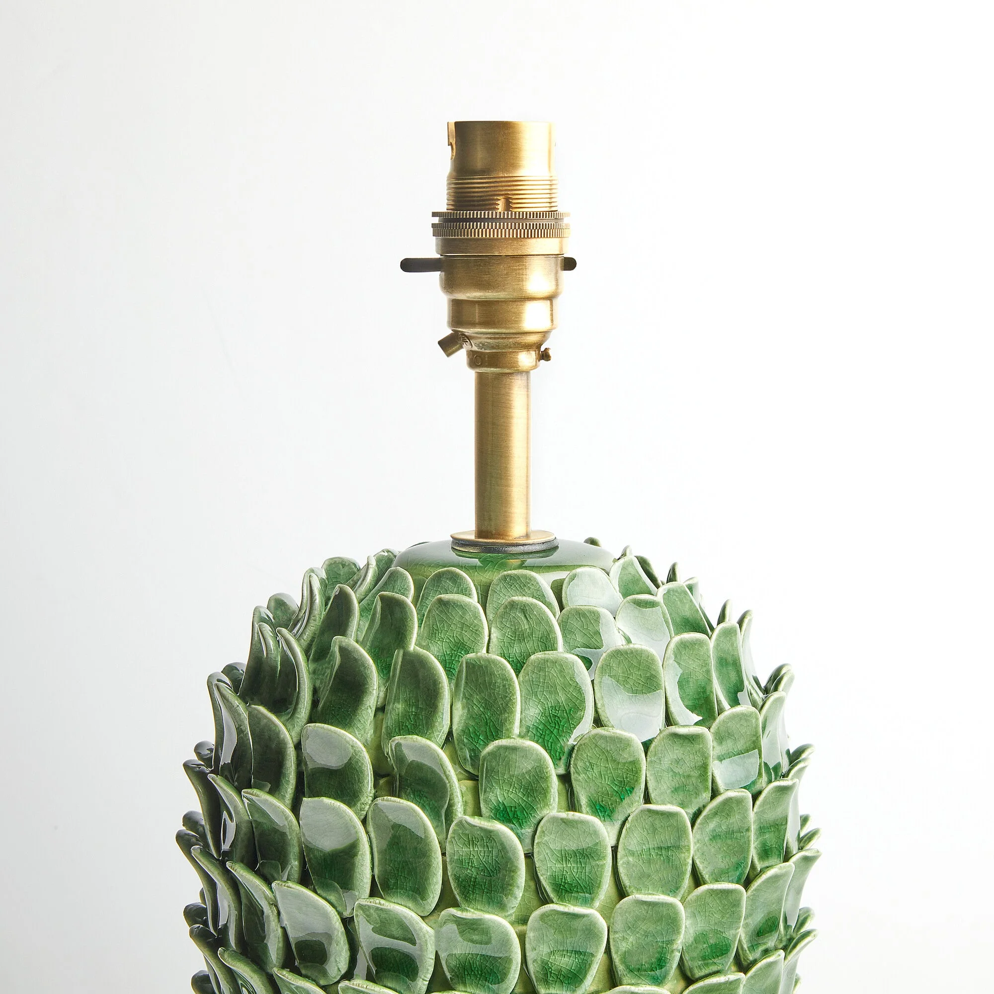 Smaller Stucco table lamp in emerald - Image 4