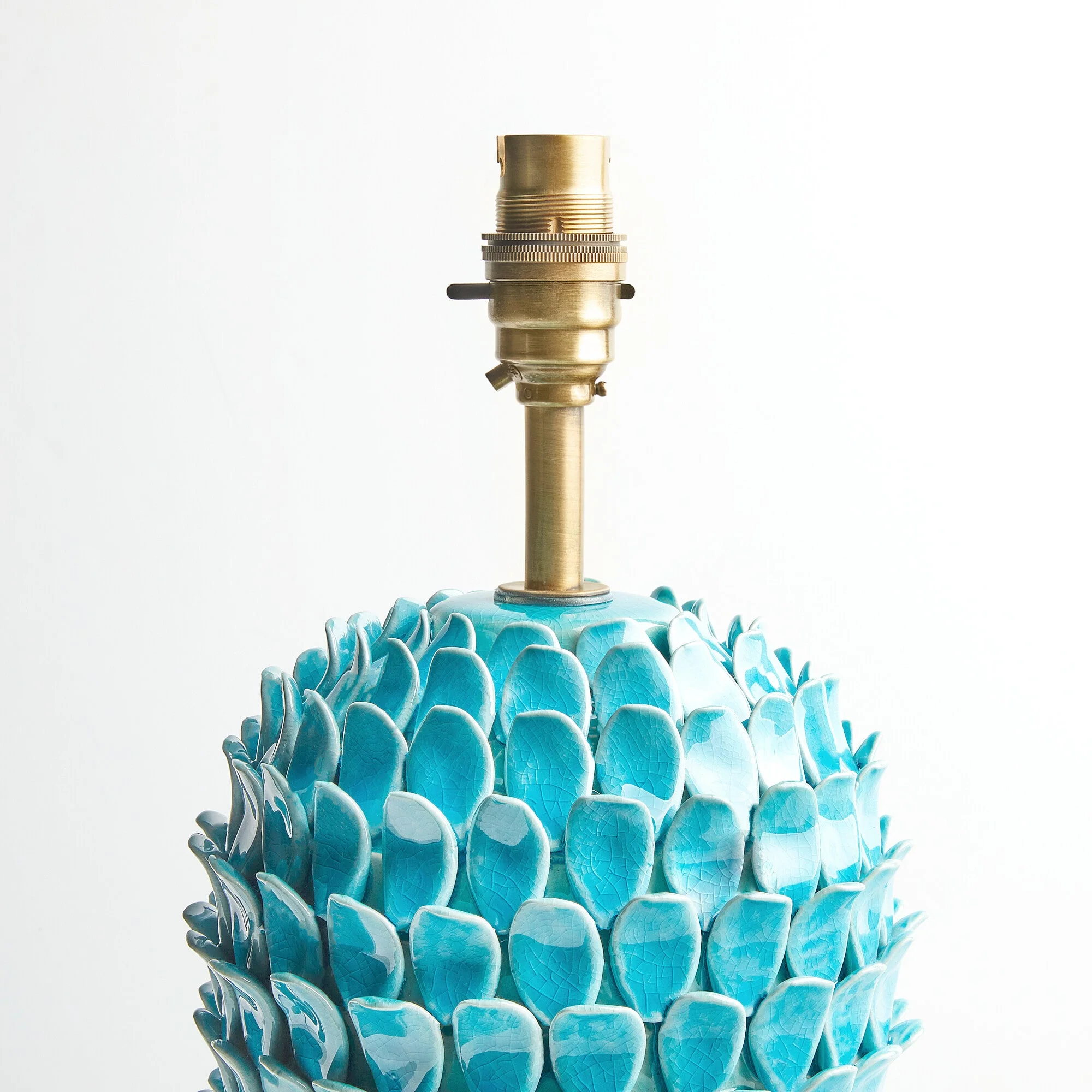 Smaller Stucco table lamp in turquoise - Image 6
