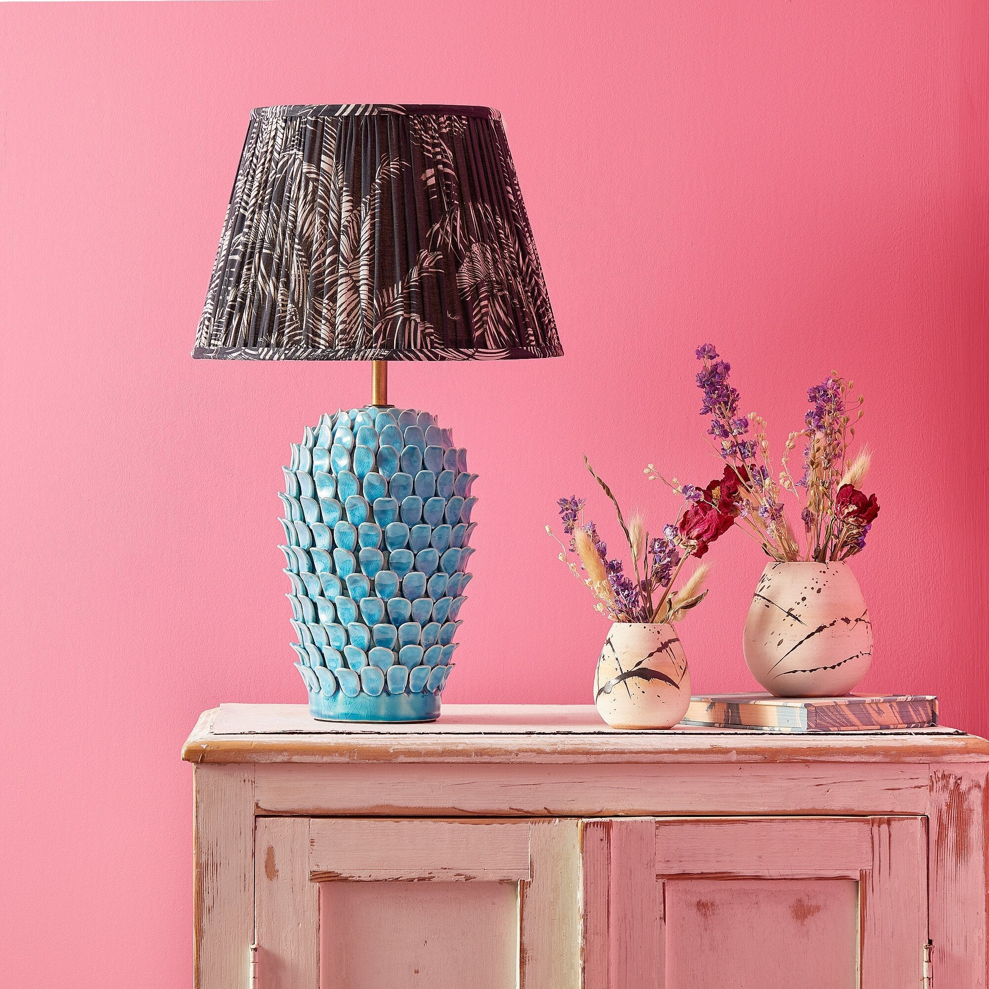 Smaller Stucco table lamp in turquoise - Image 8